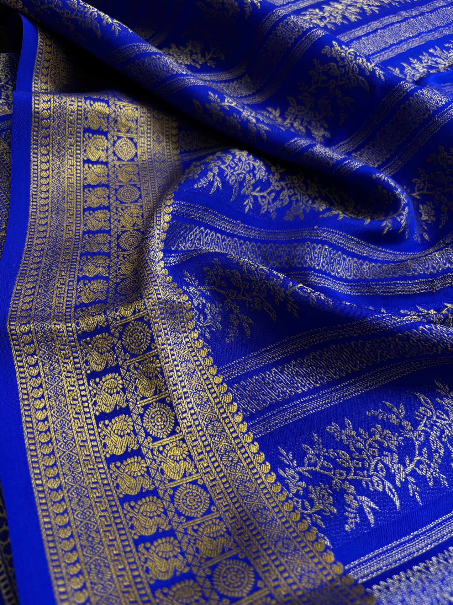 Vydurya : Solid Royal blue