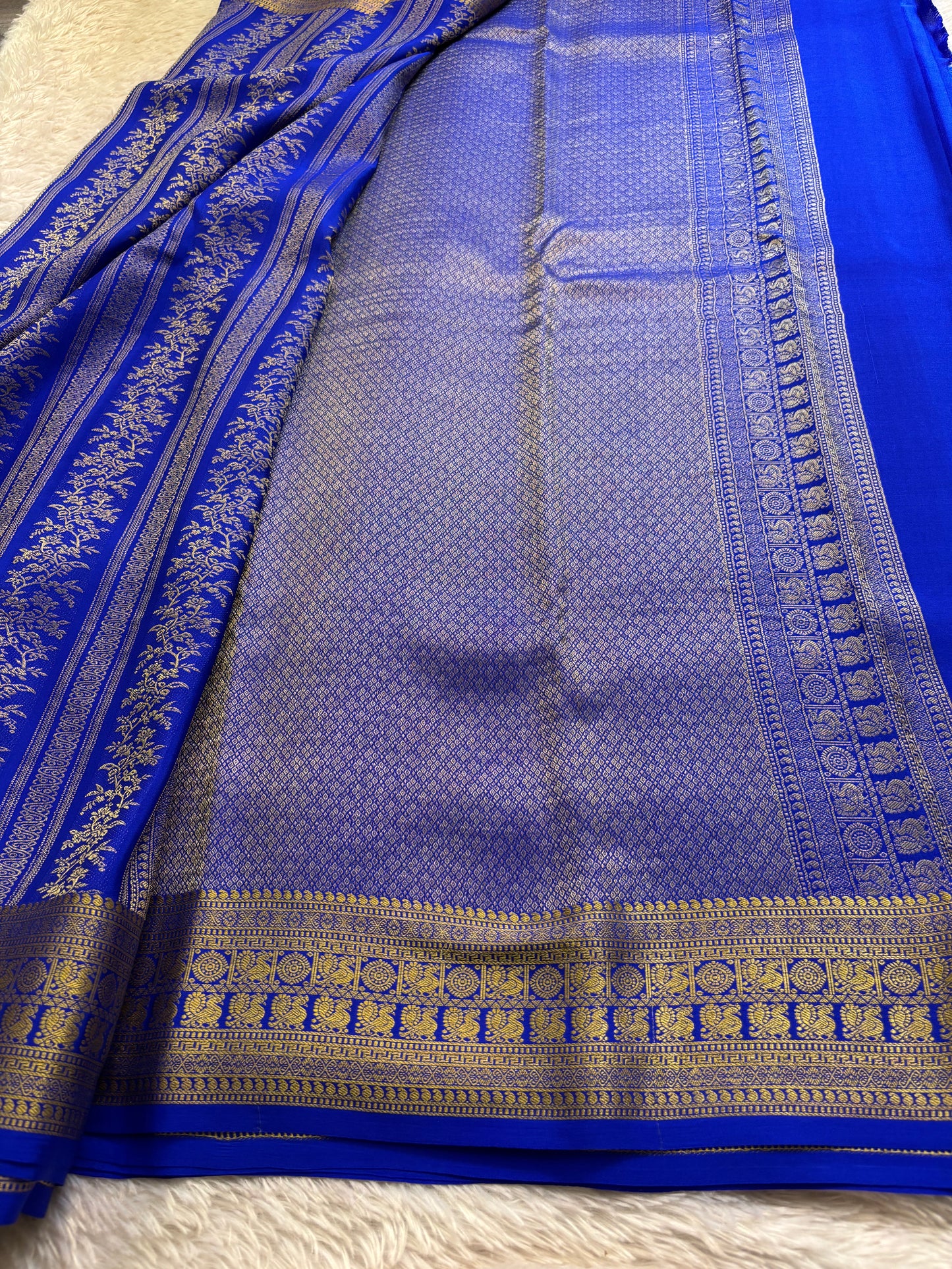 Vydurya : Solid Royal blue