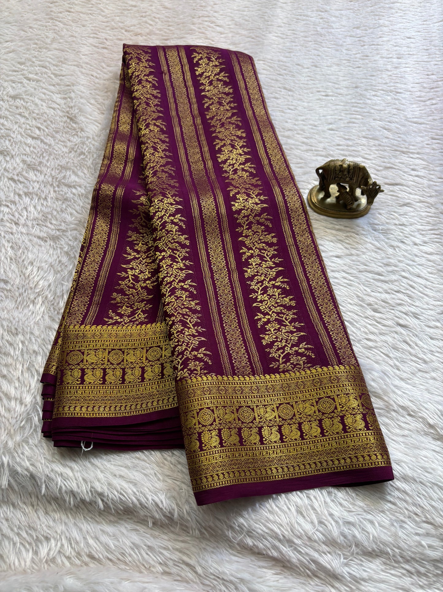 Vydurya : Solid Dark plum