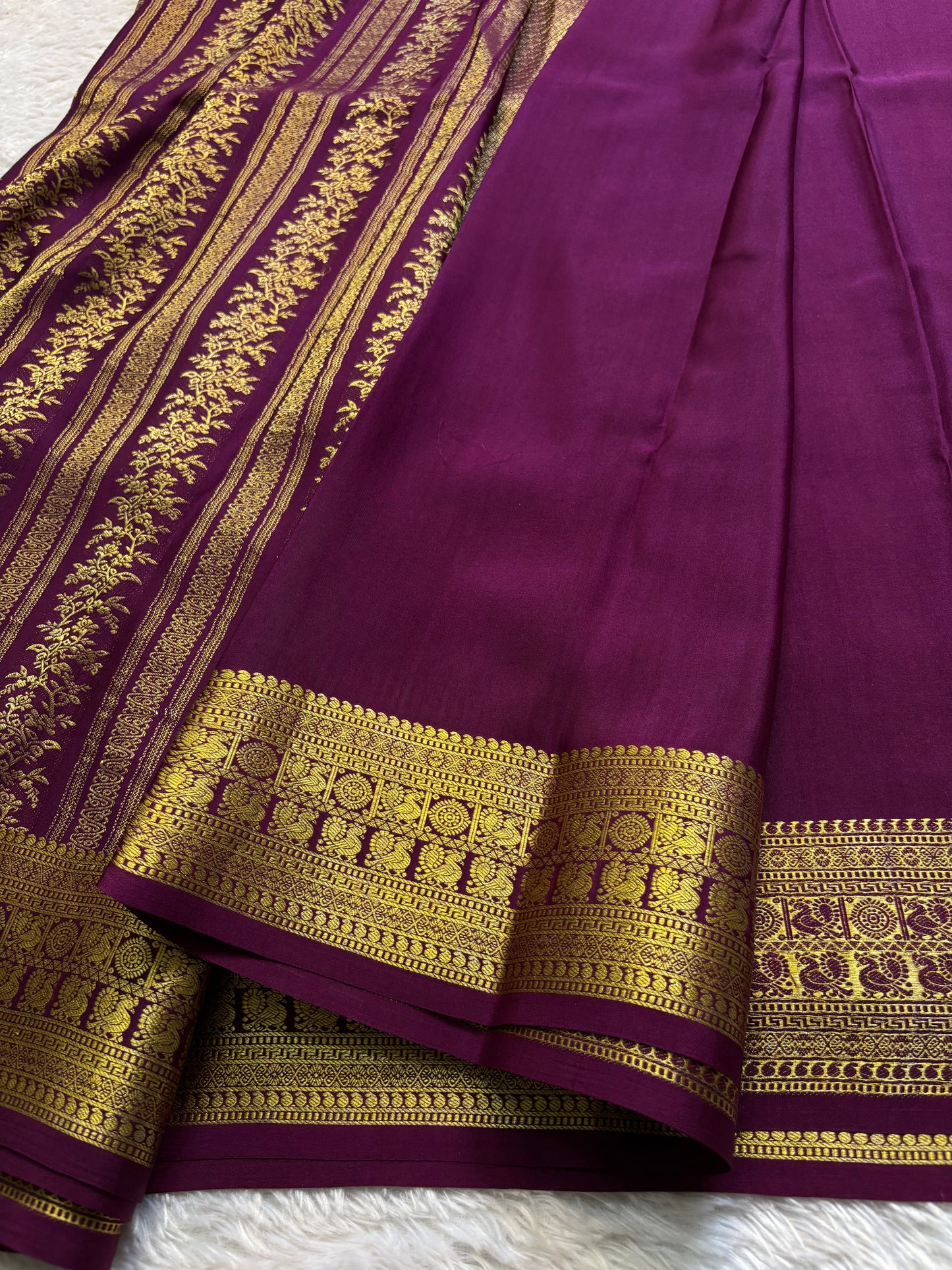 Vydurya : Solid Dark plum
