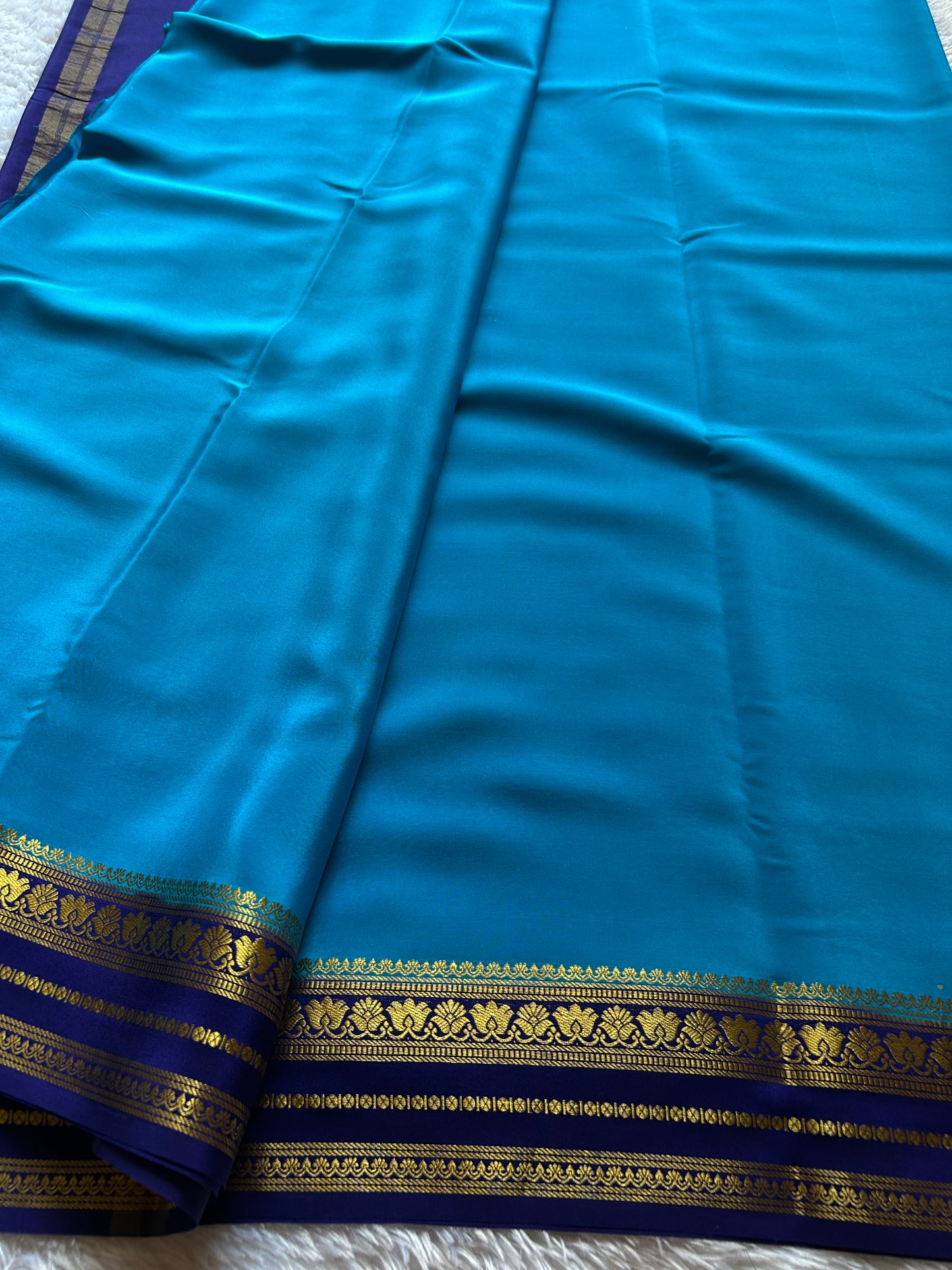 Padmaja (2D) : Ananda blue-navy blue