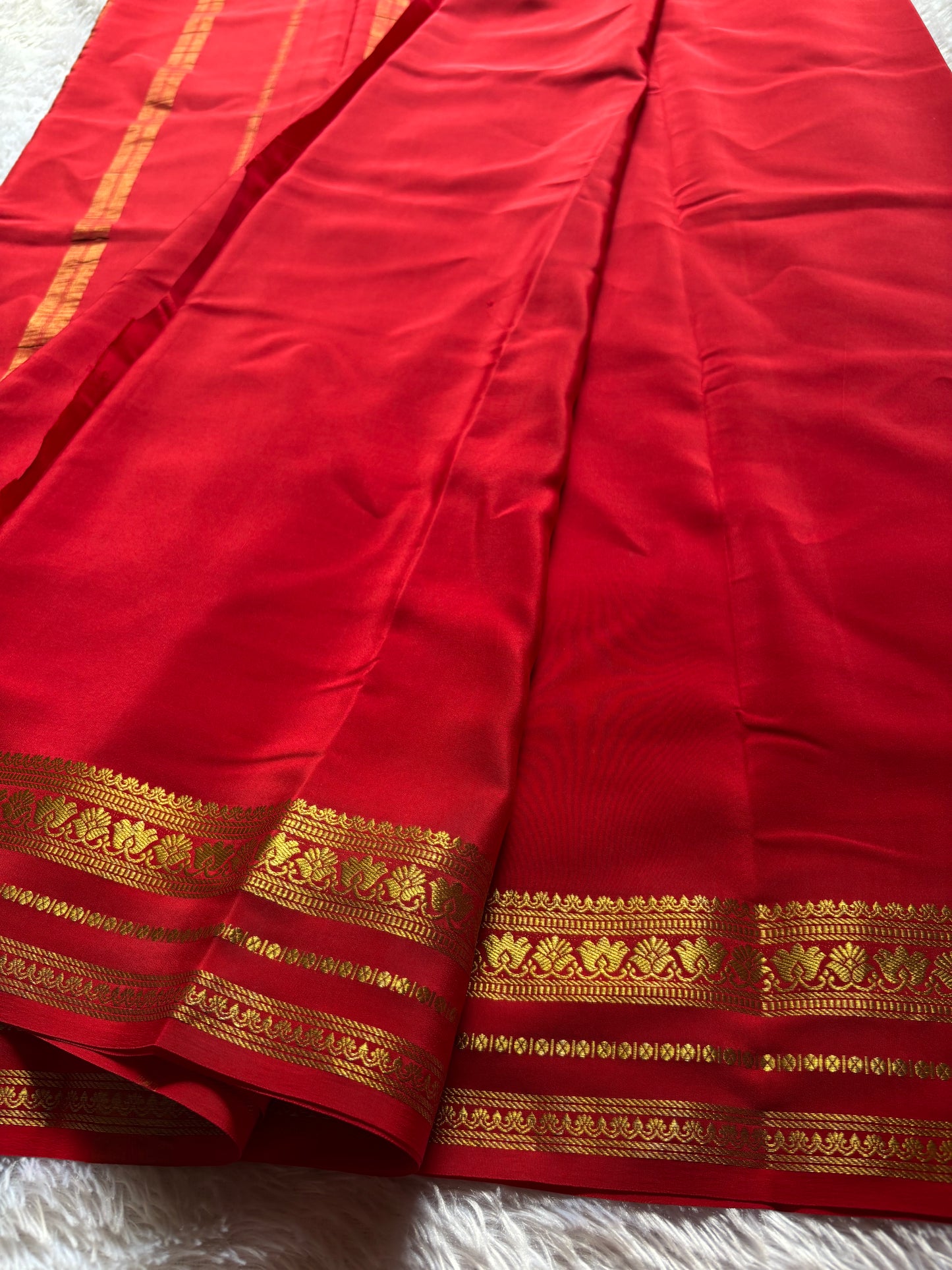 Padmaja : Solid Red