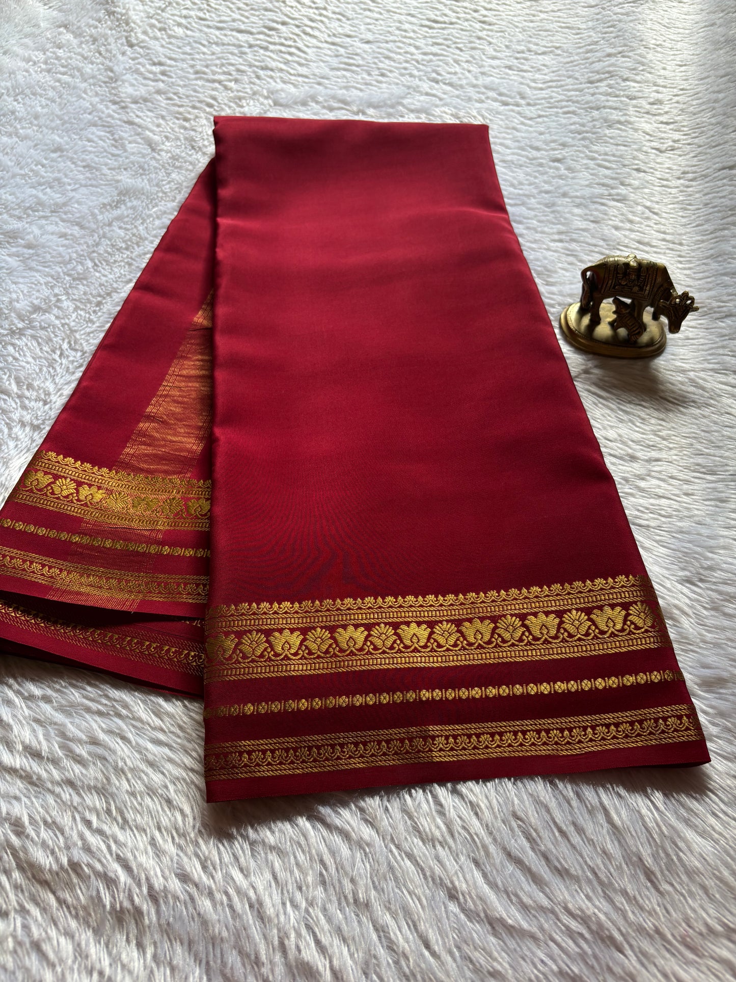 Padmaja : Solid Dark red