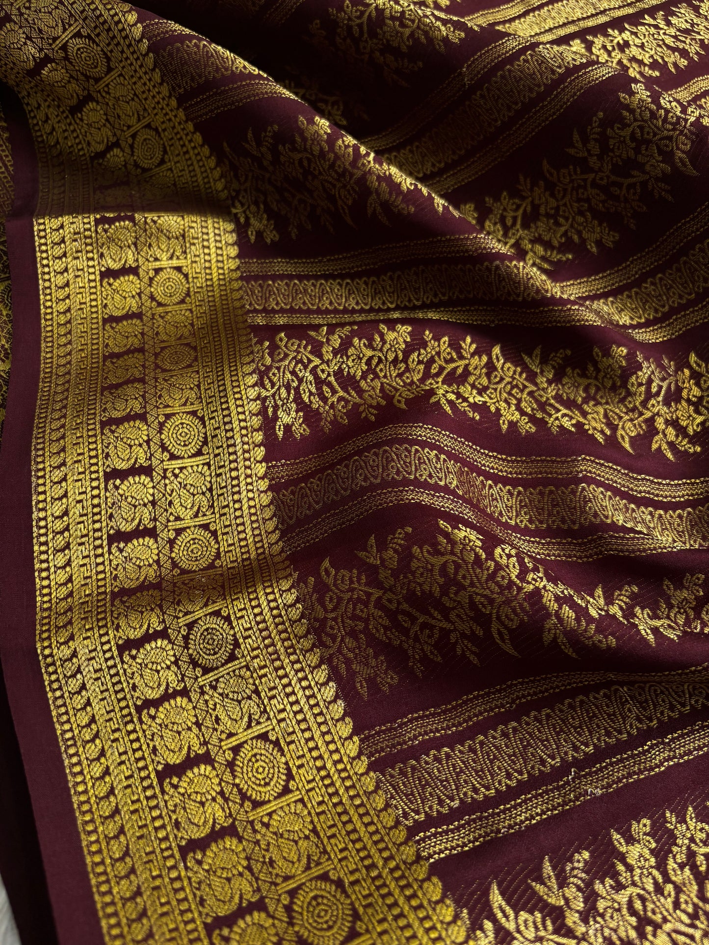 Vydurya : Solid Chocolate brown