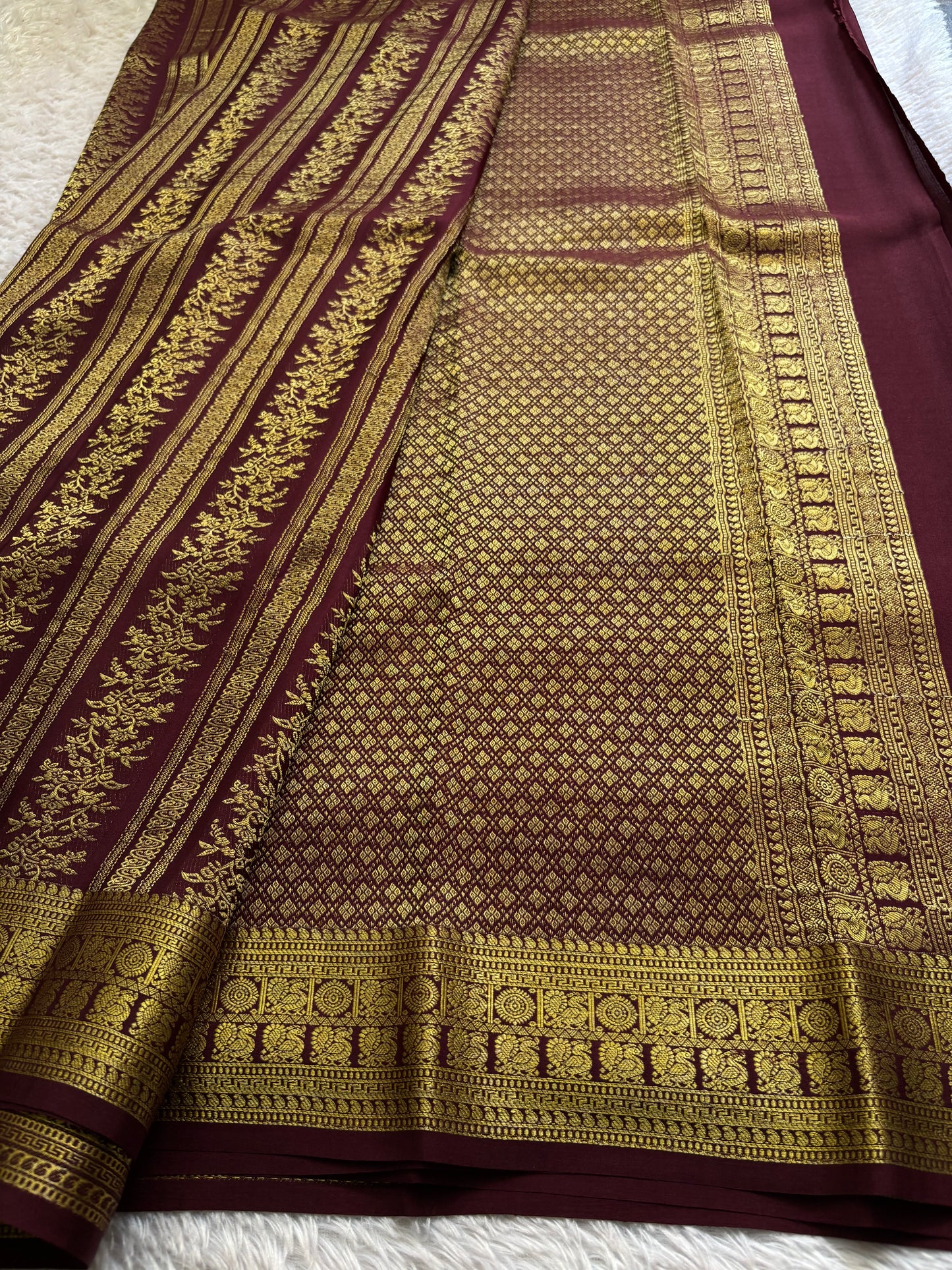 Vydurya : Solid Chocolate brown