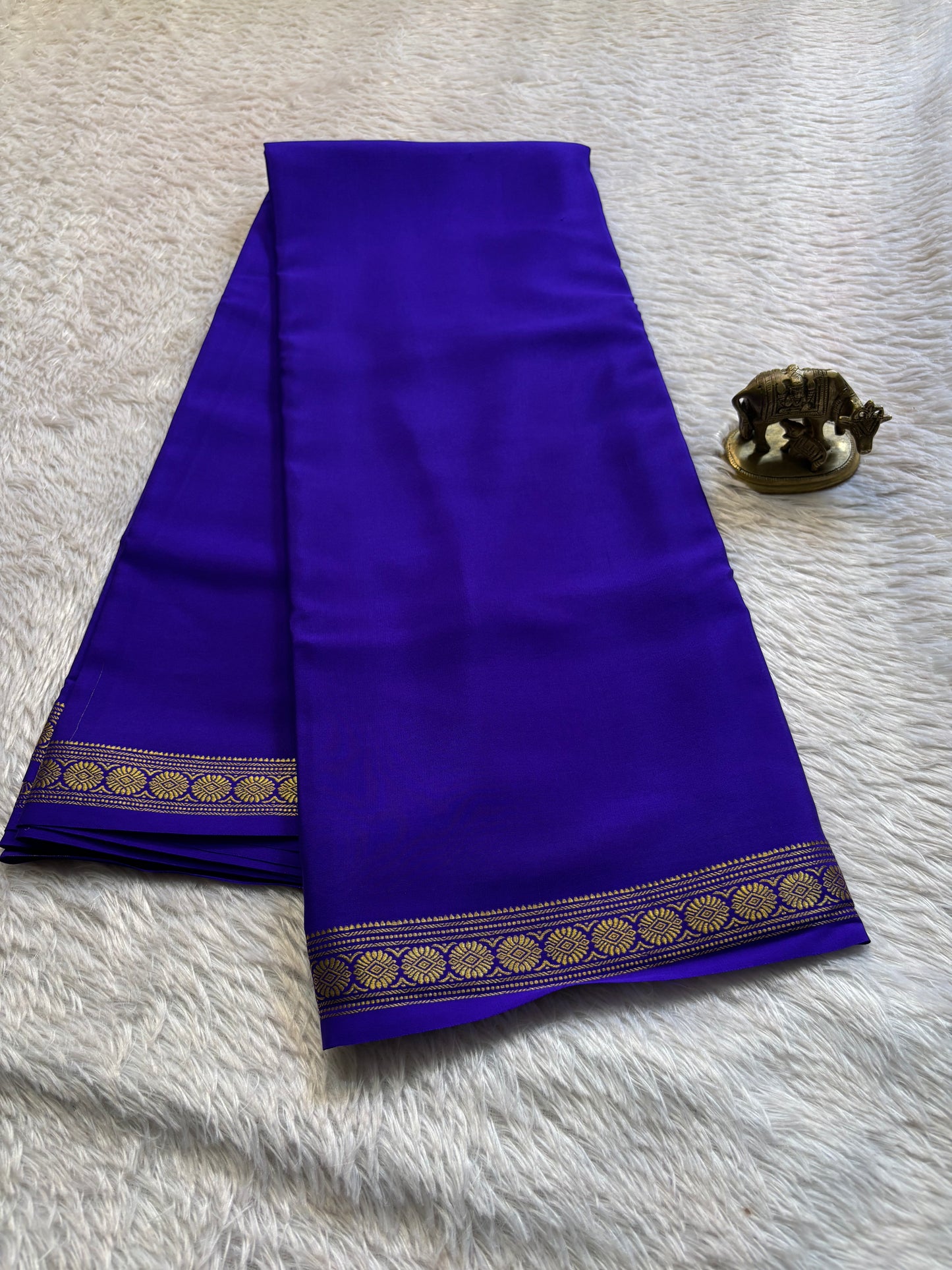 Chandrika : Solid Royal blue