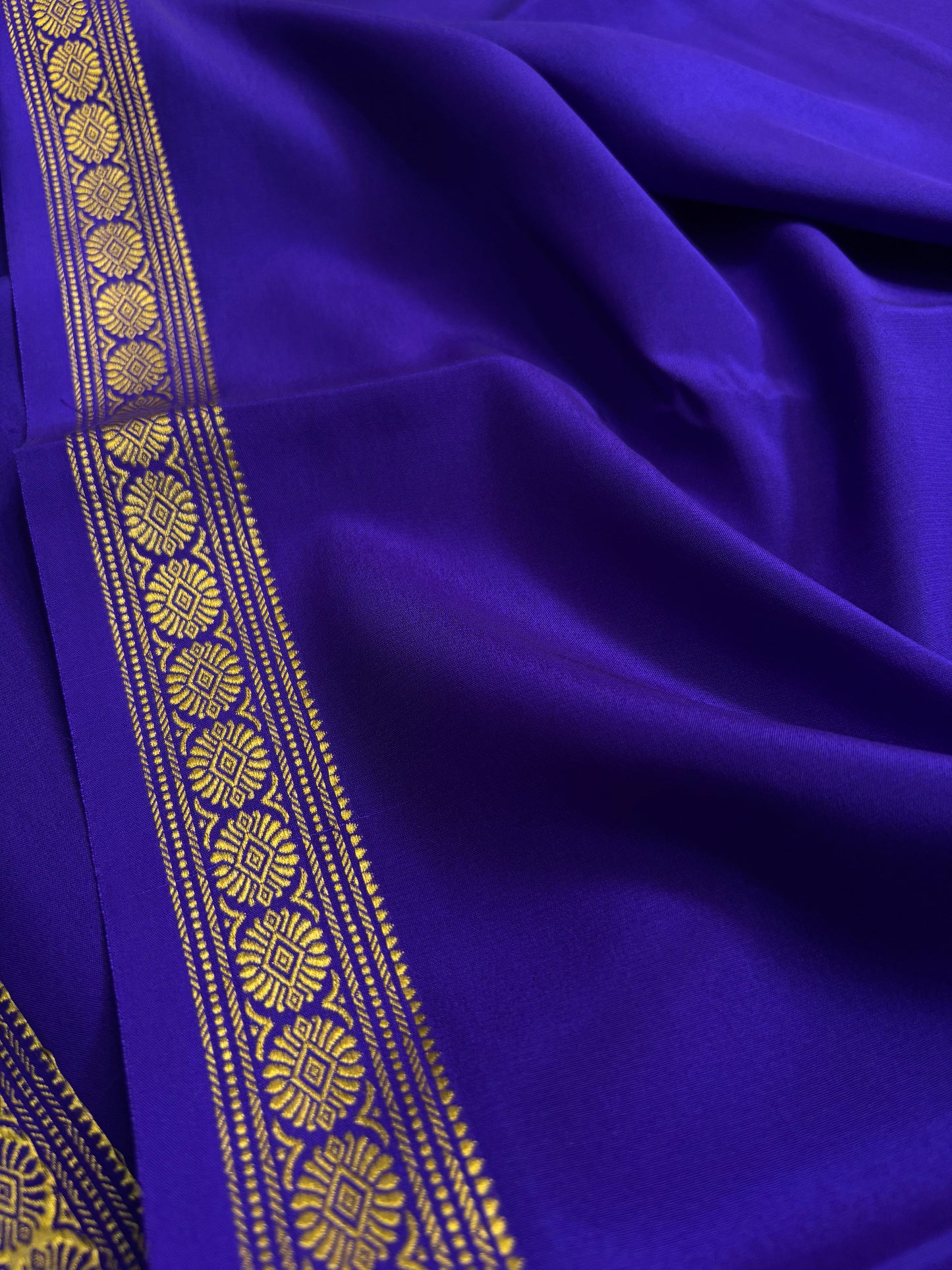 Chandrika : Solid Royal blue