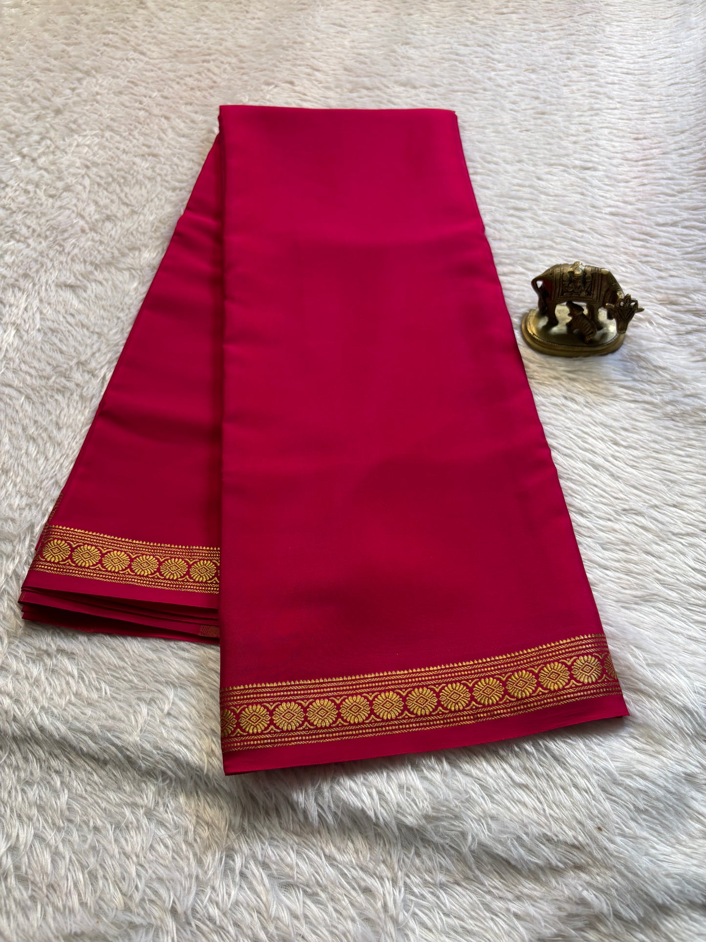Chandrika : Solid Dark pink
