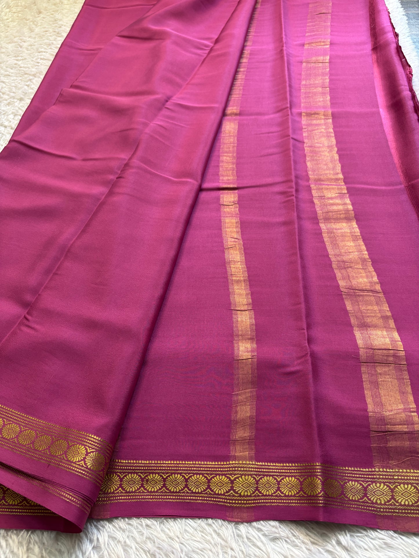 Chandrika : Solid Magenta pink