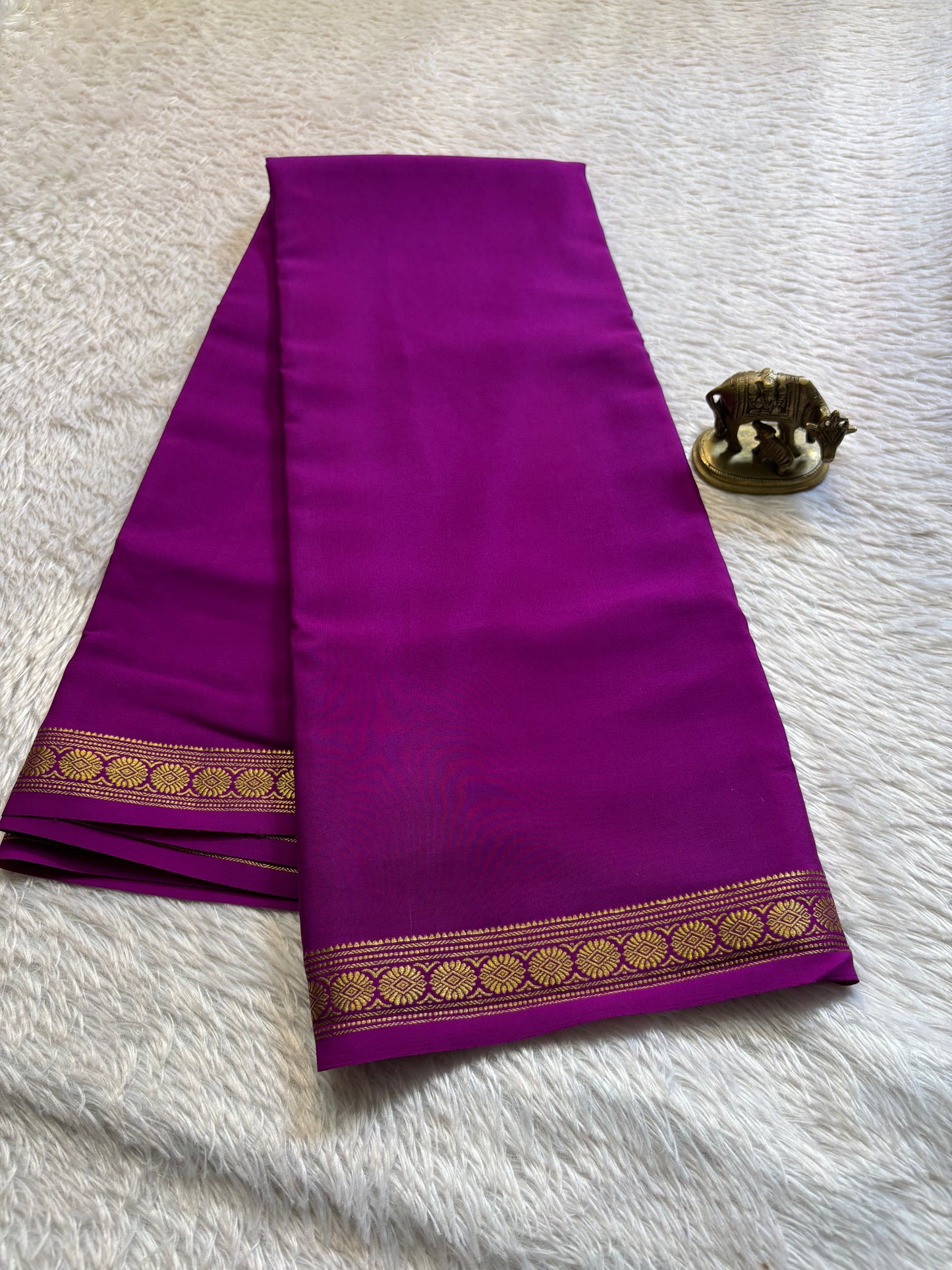 Chandrika : Solid Dark magenta