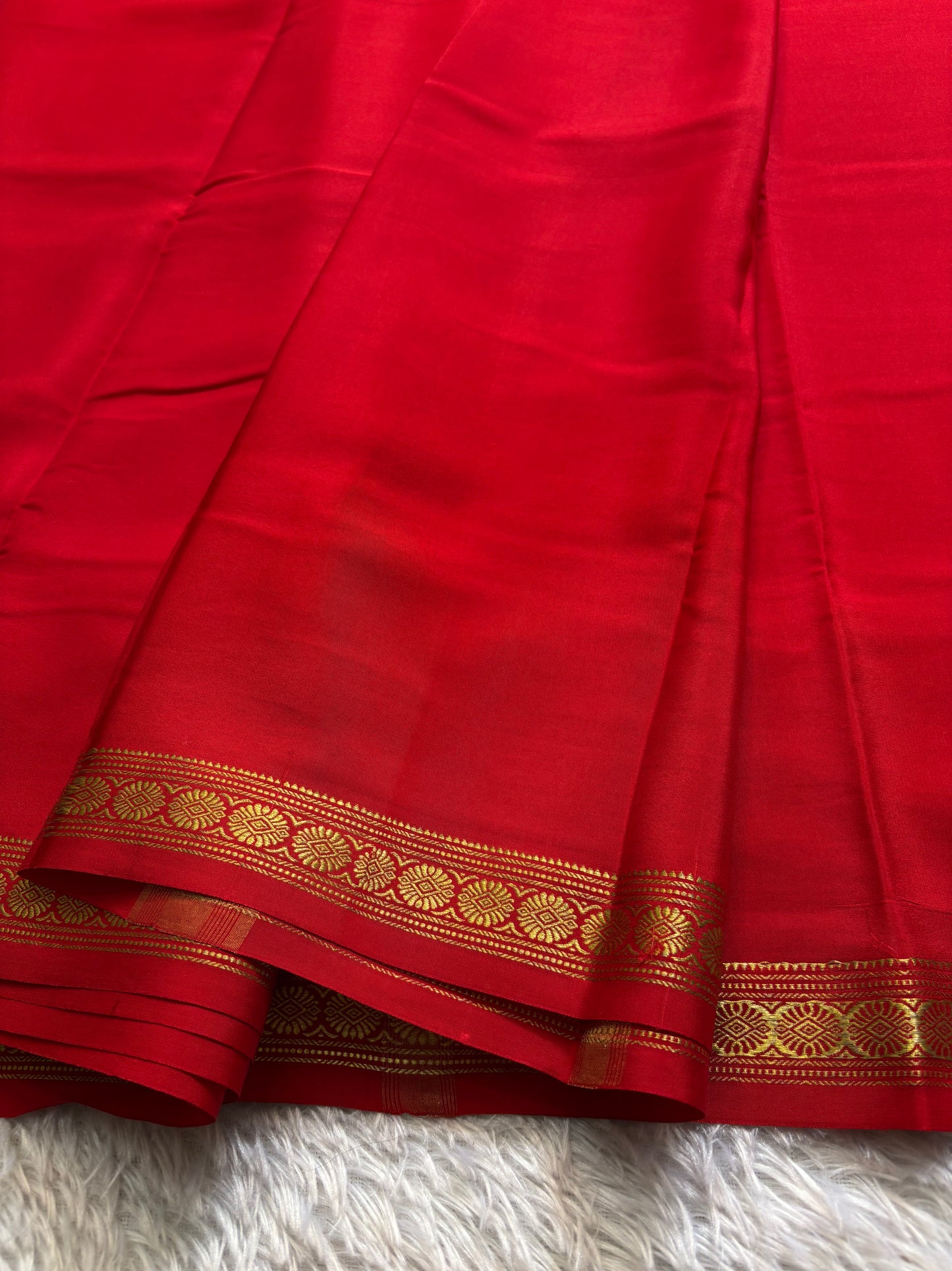 Chandrika : Solid Red