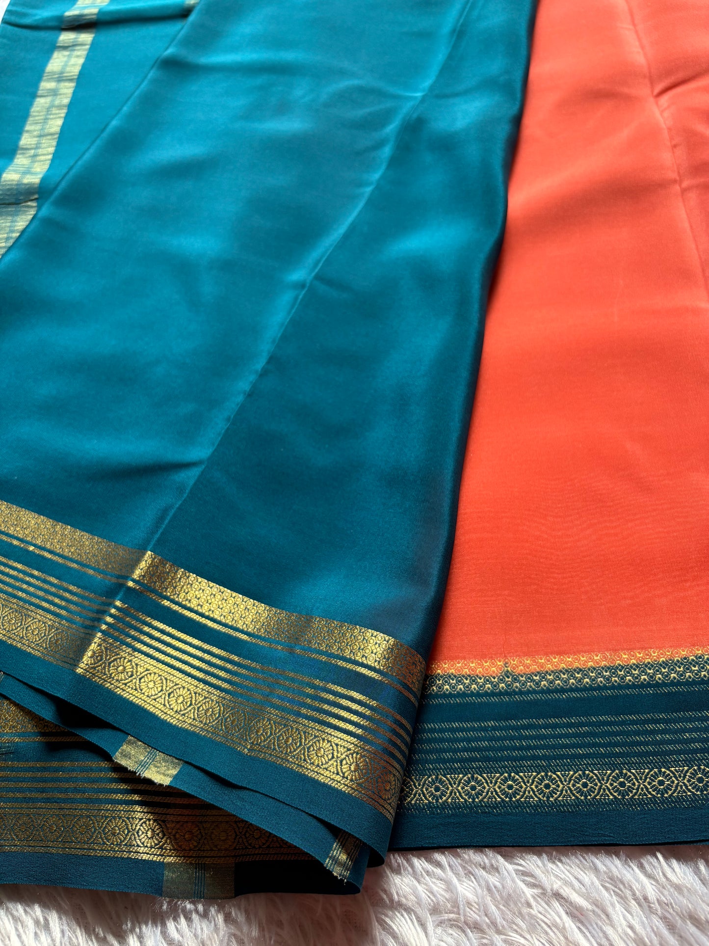 Bhoomi (2D) : Coral pink-teal blue