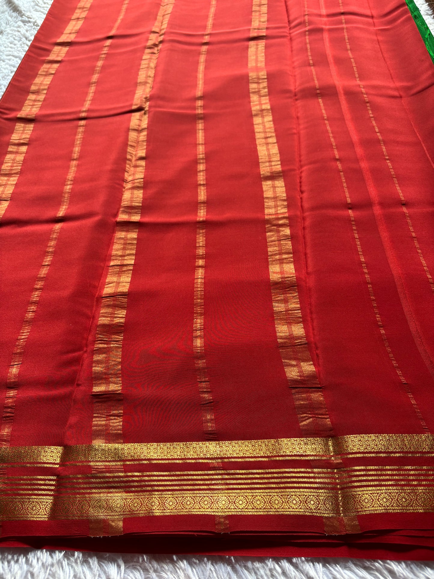 Bhoomi (2D) : Bottle green-red