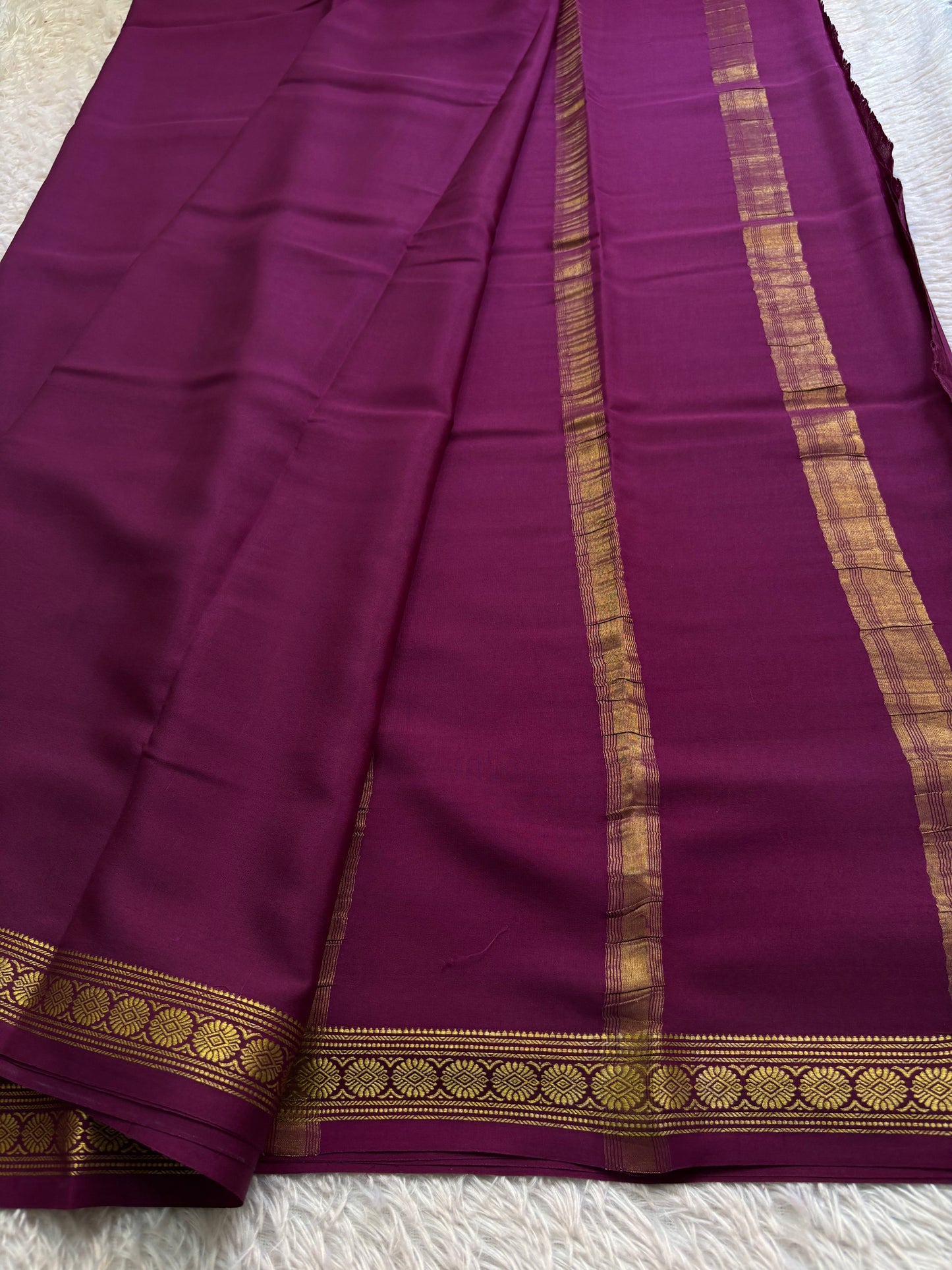 Chandrika : Solid Deep plum
