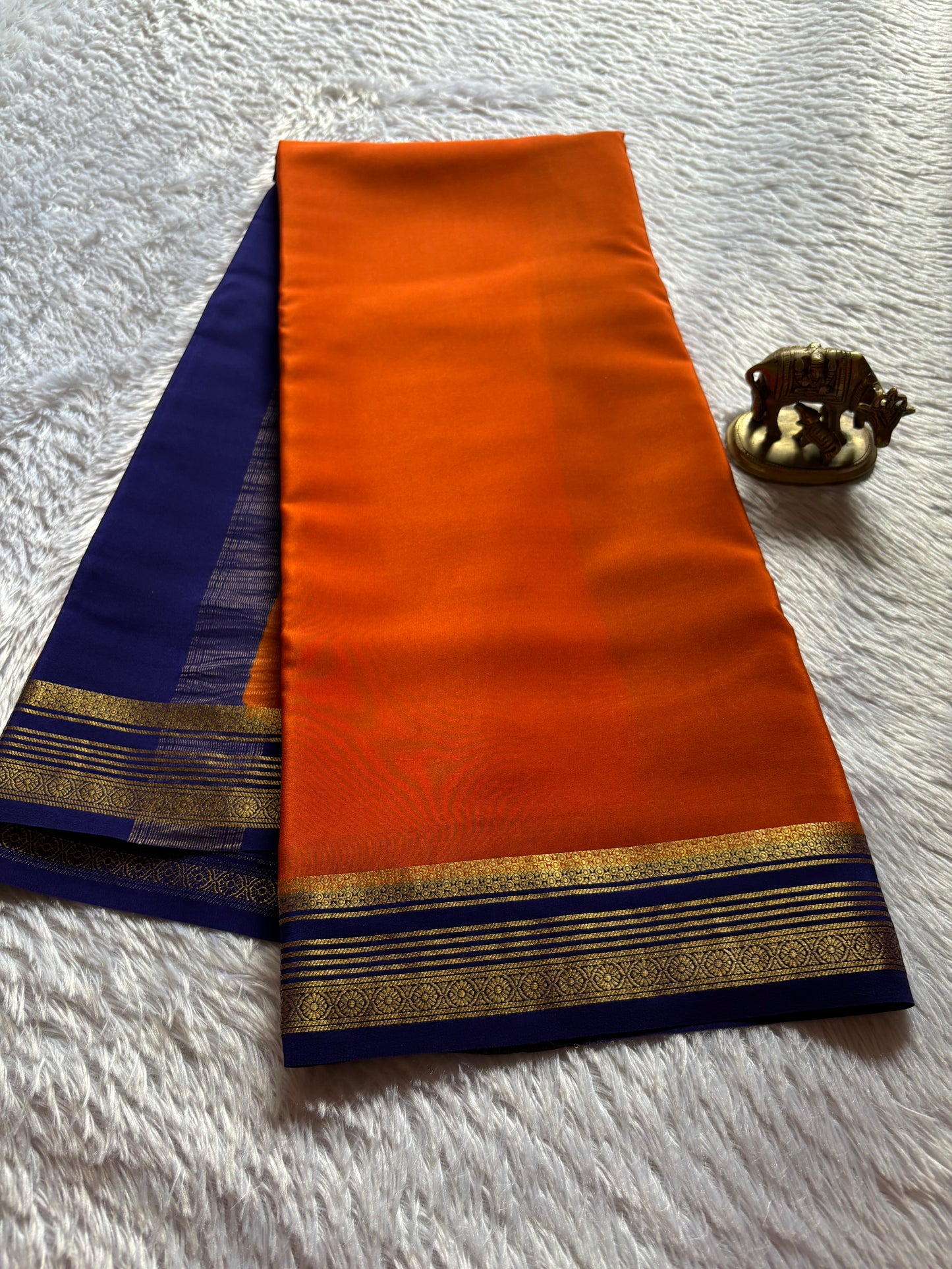 Bhoomi (2D) : Orange-dark blue