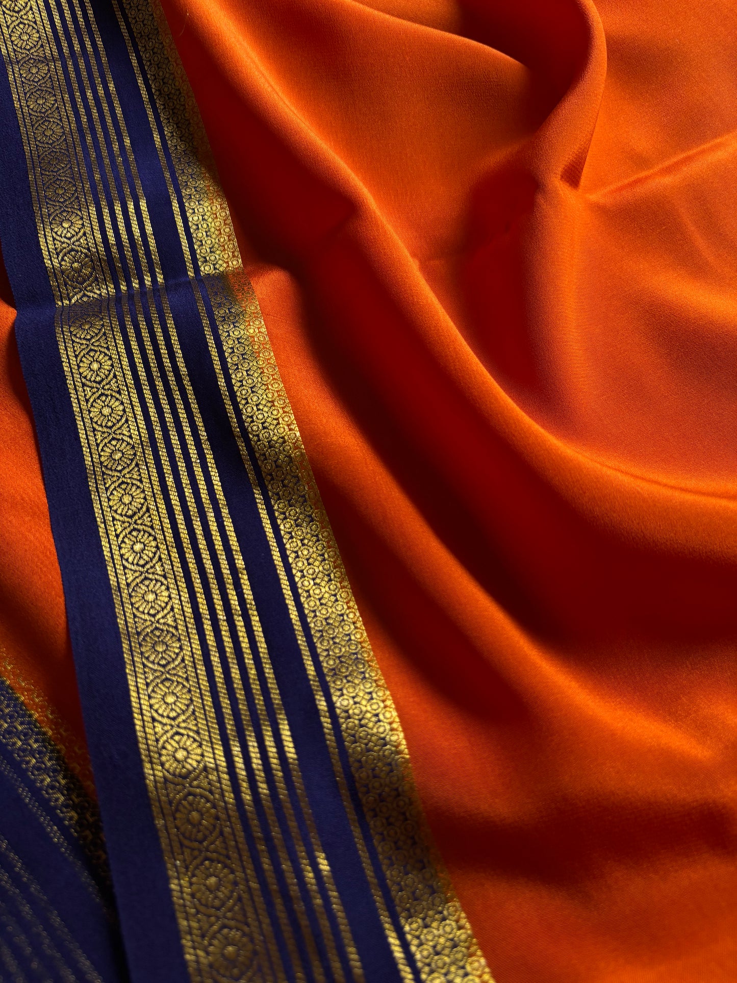 Bhoomi (2D) : Orange-dark blue