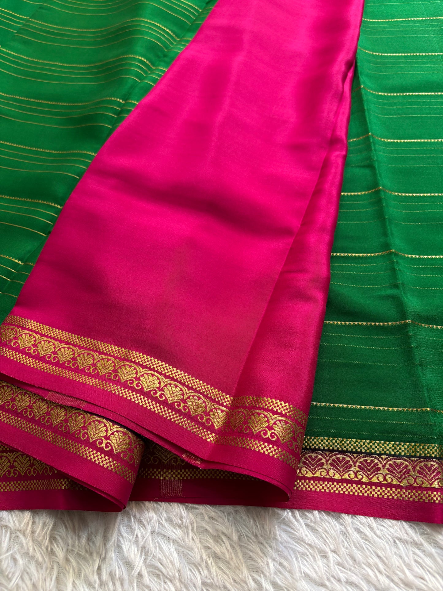 Sakshi (2D) : Bottle green-rani pink