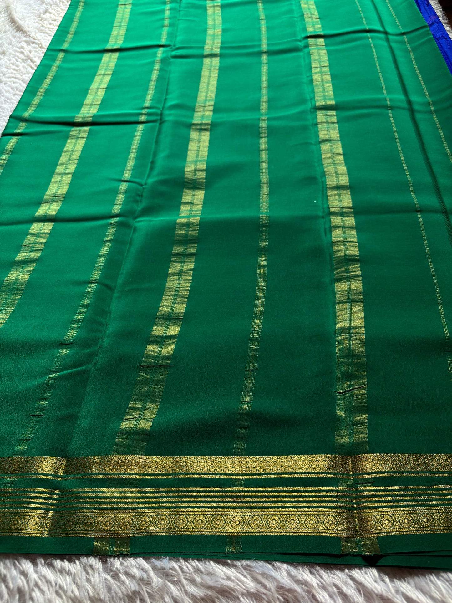 Bhoomi (2D) : Royal blue-bottle green