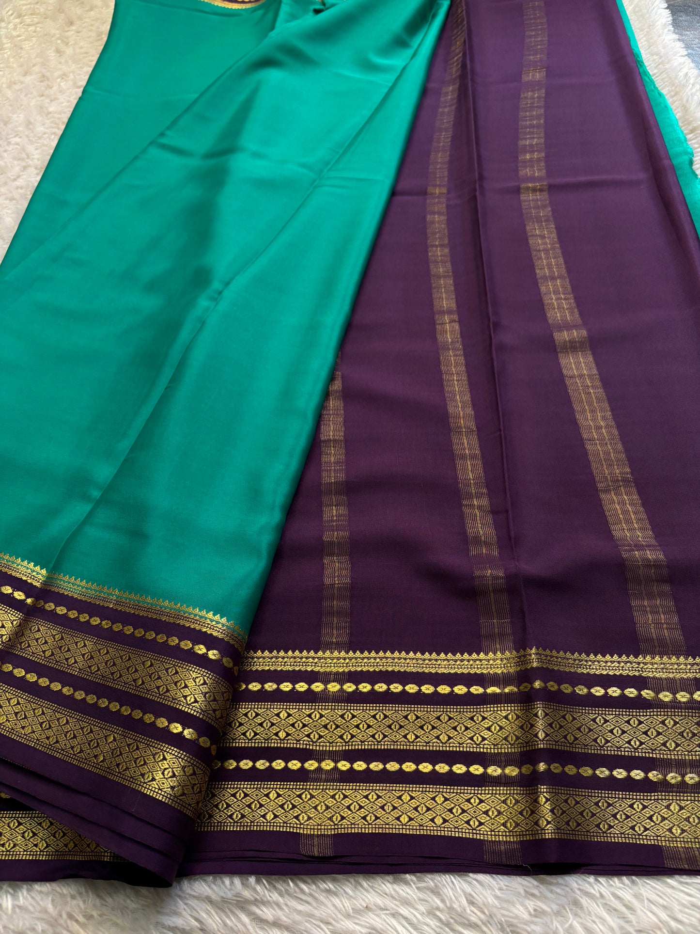 Sumana (2D) : Rama green-plum