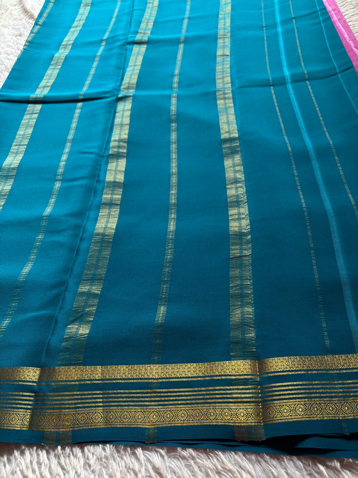 Bhoomi (2D) : Rose pink-teal blue