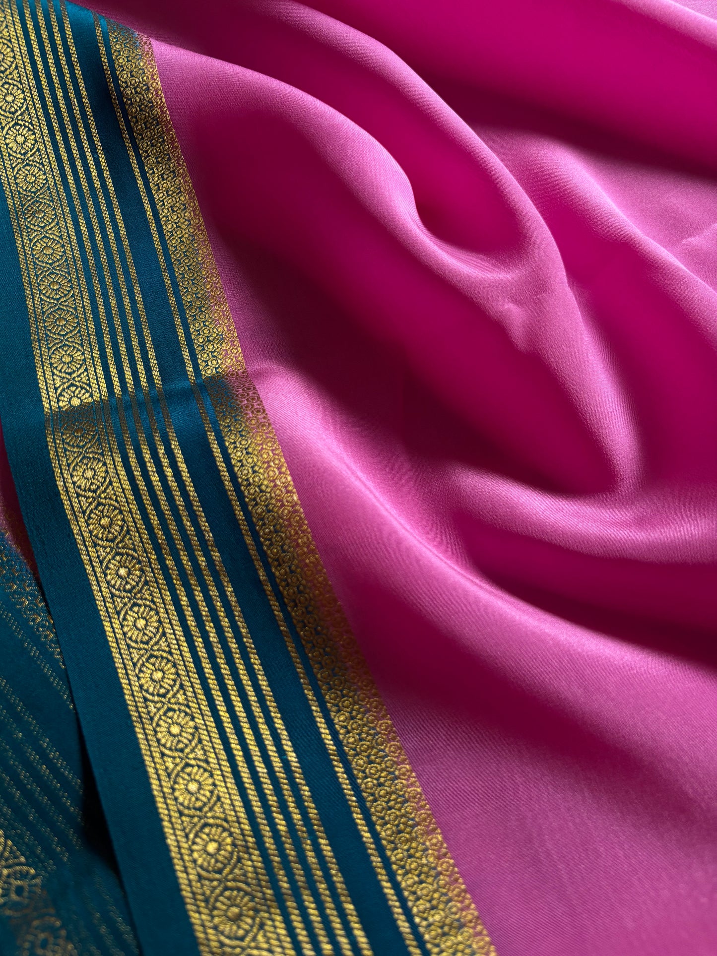 Bhoomi (2D) : Rose pink-teal blue