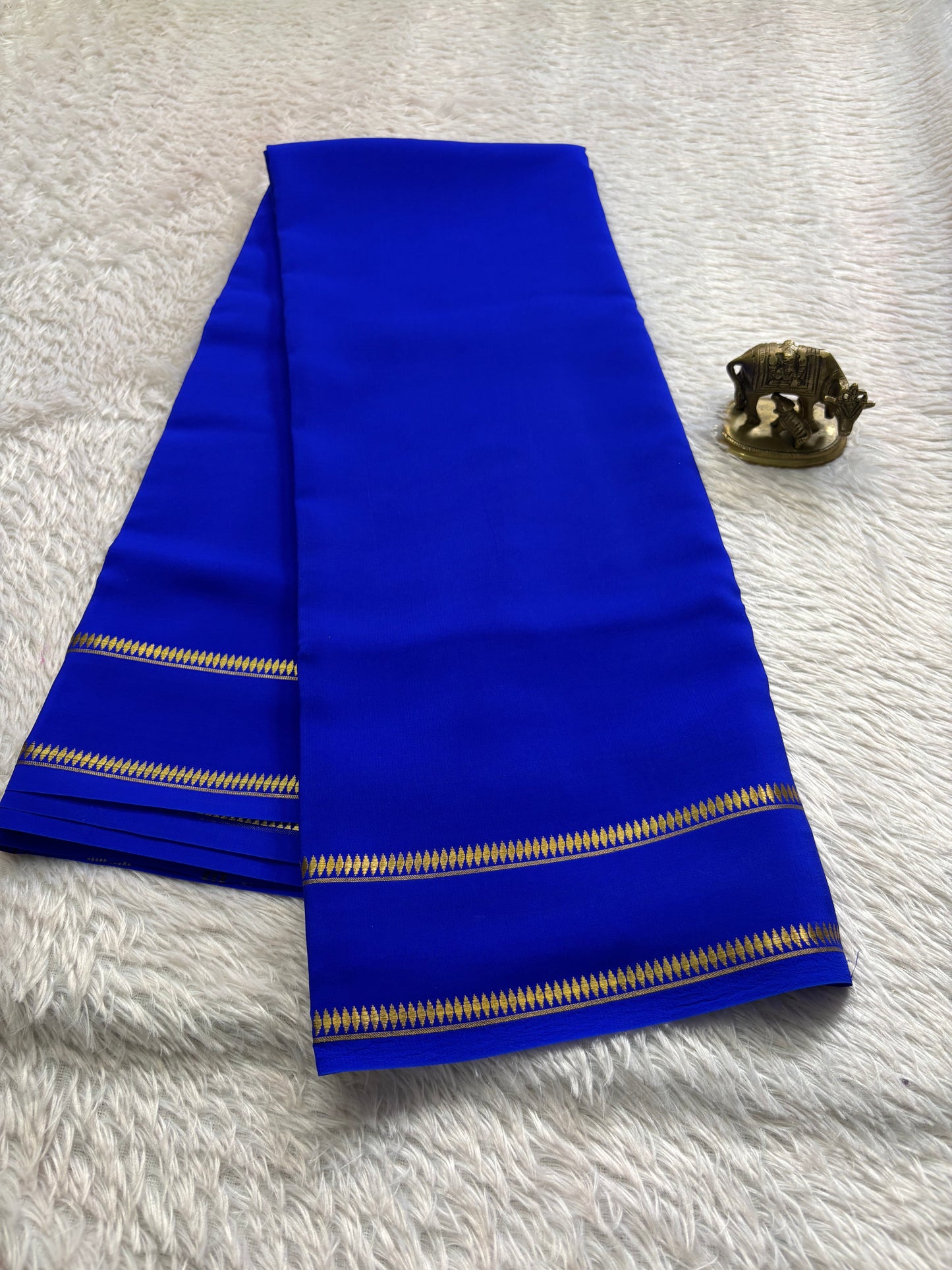 Parvathi : Solid Royal blue