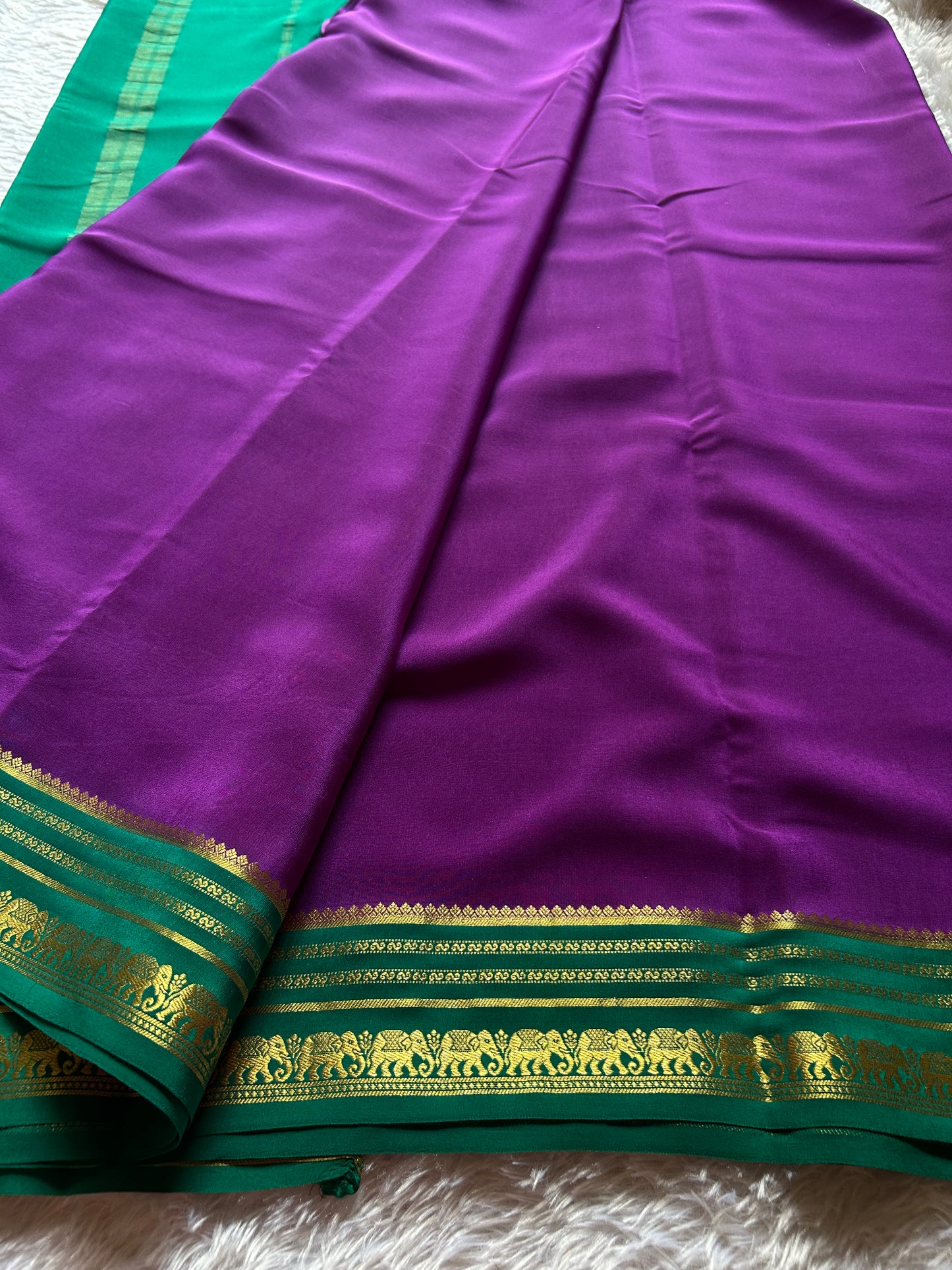 Eshwari (2D) : Purple-rama green