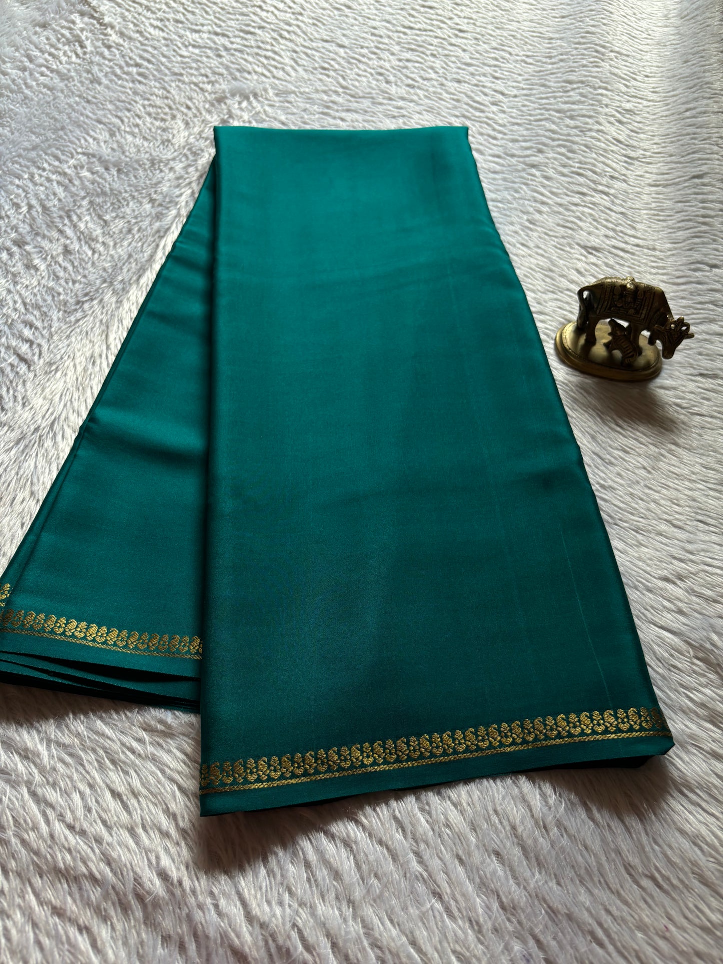 Nitya : Solid Teal green