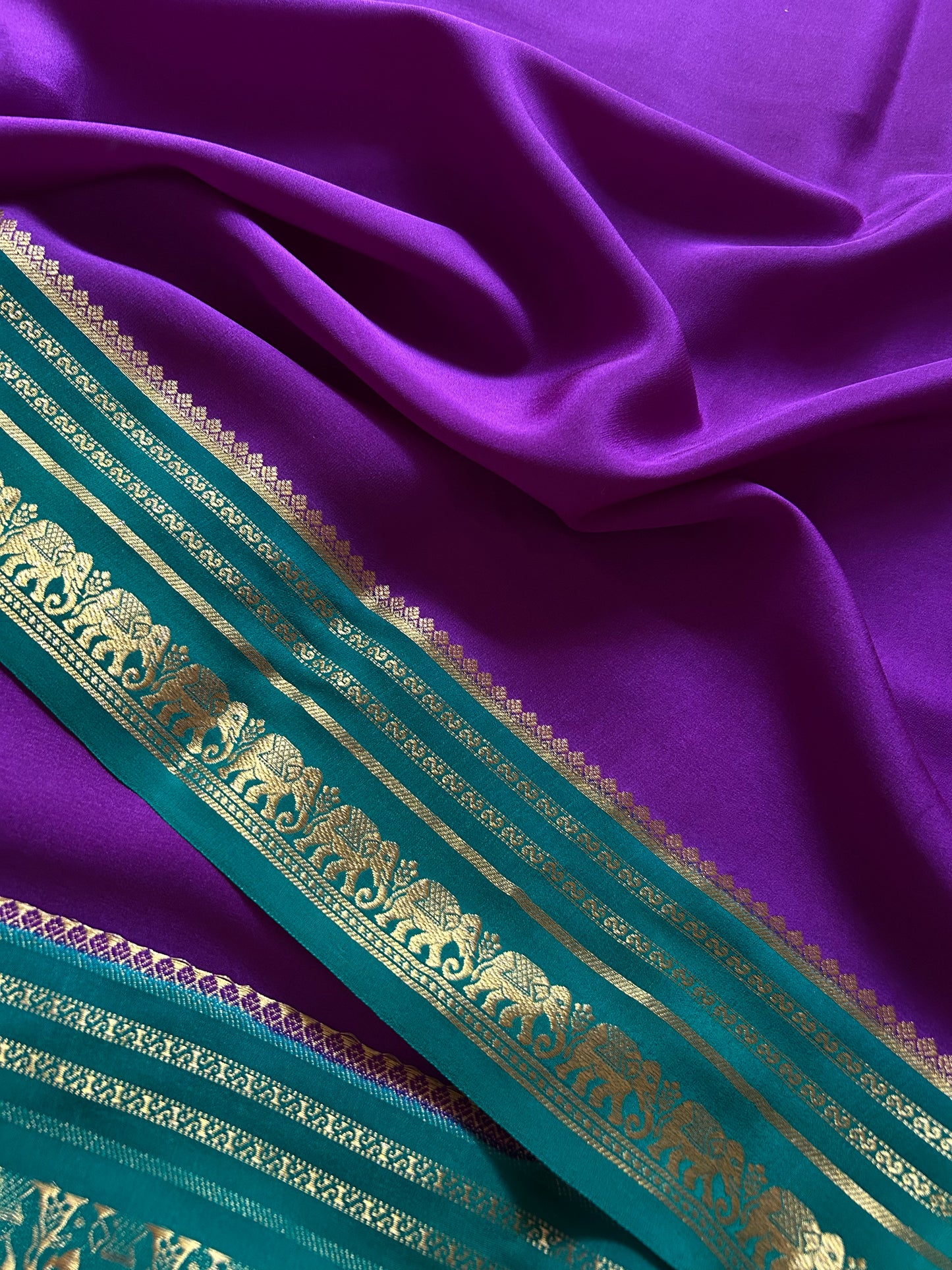 Eshwari (2D) : Purple-rama green