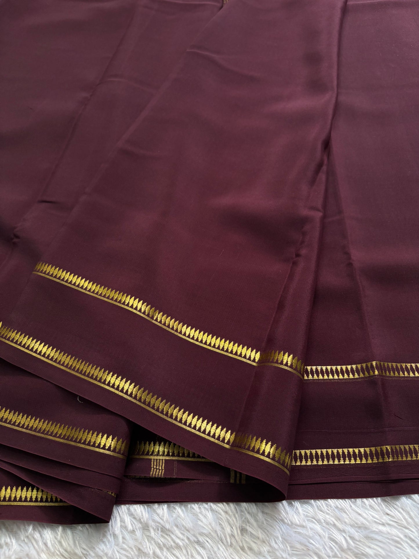 Parvathi : Solid Chocolate brown