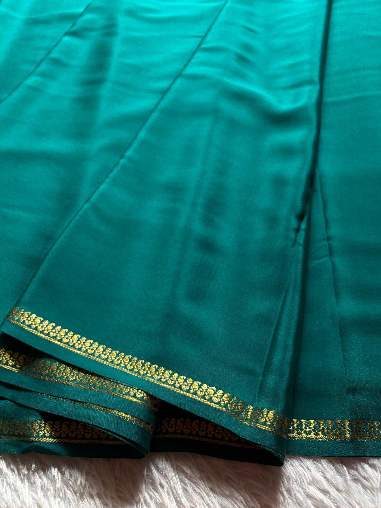 Nitya : Solid Teal green
