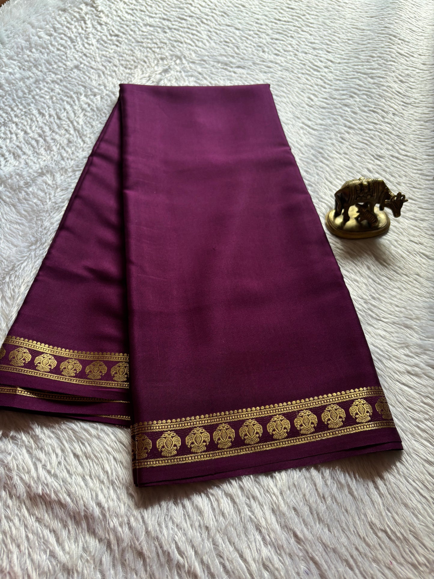 Brunda : Solid Plum