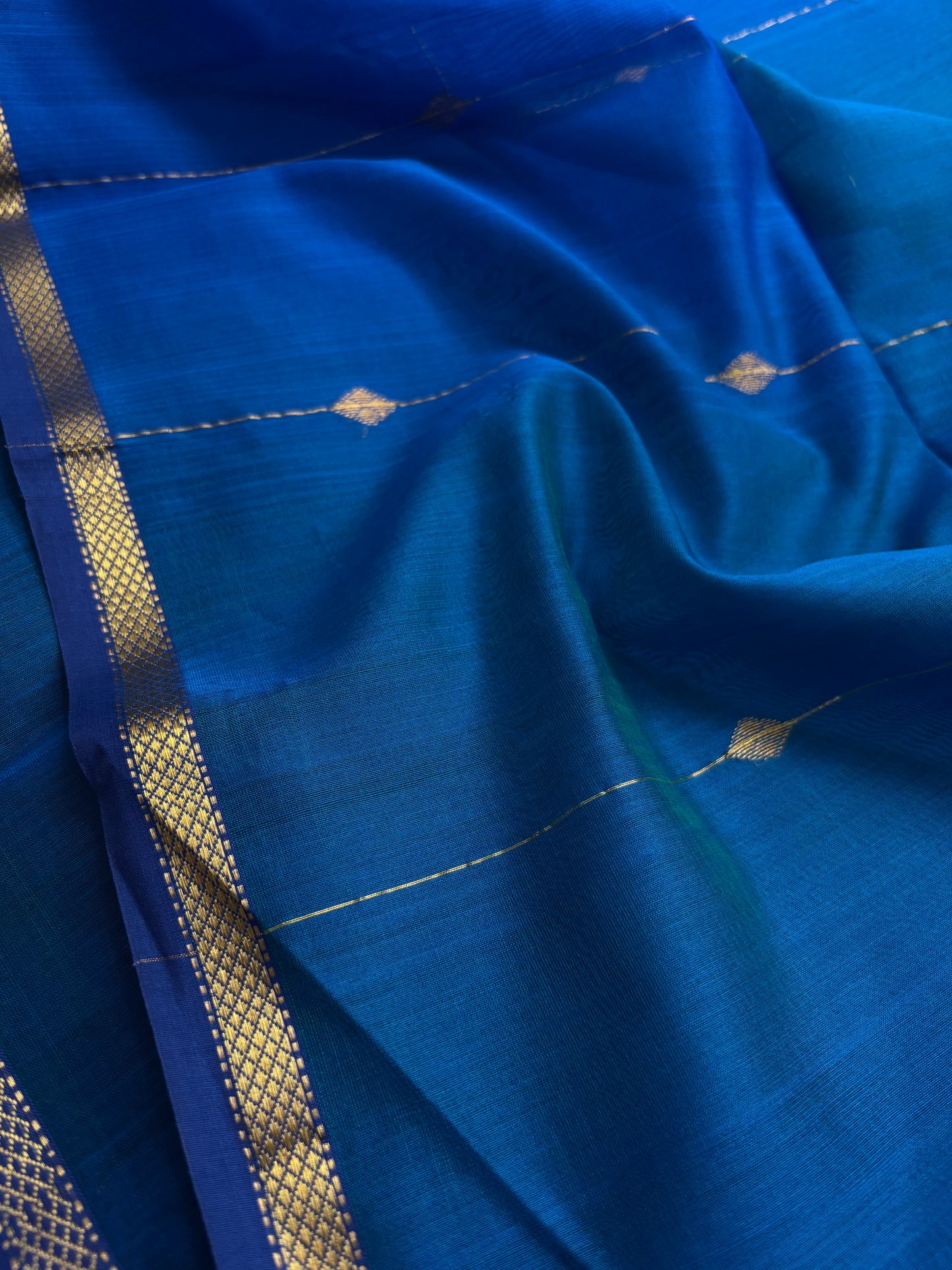 MCS102 : Solid Royal blue