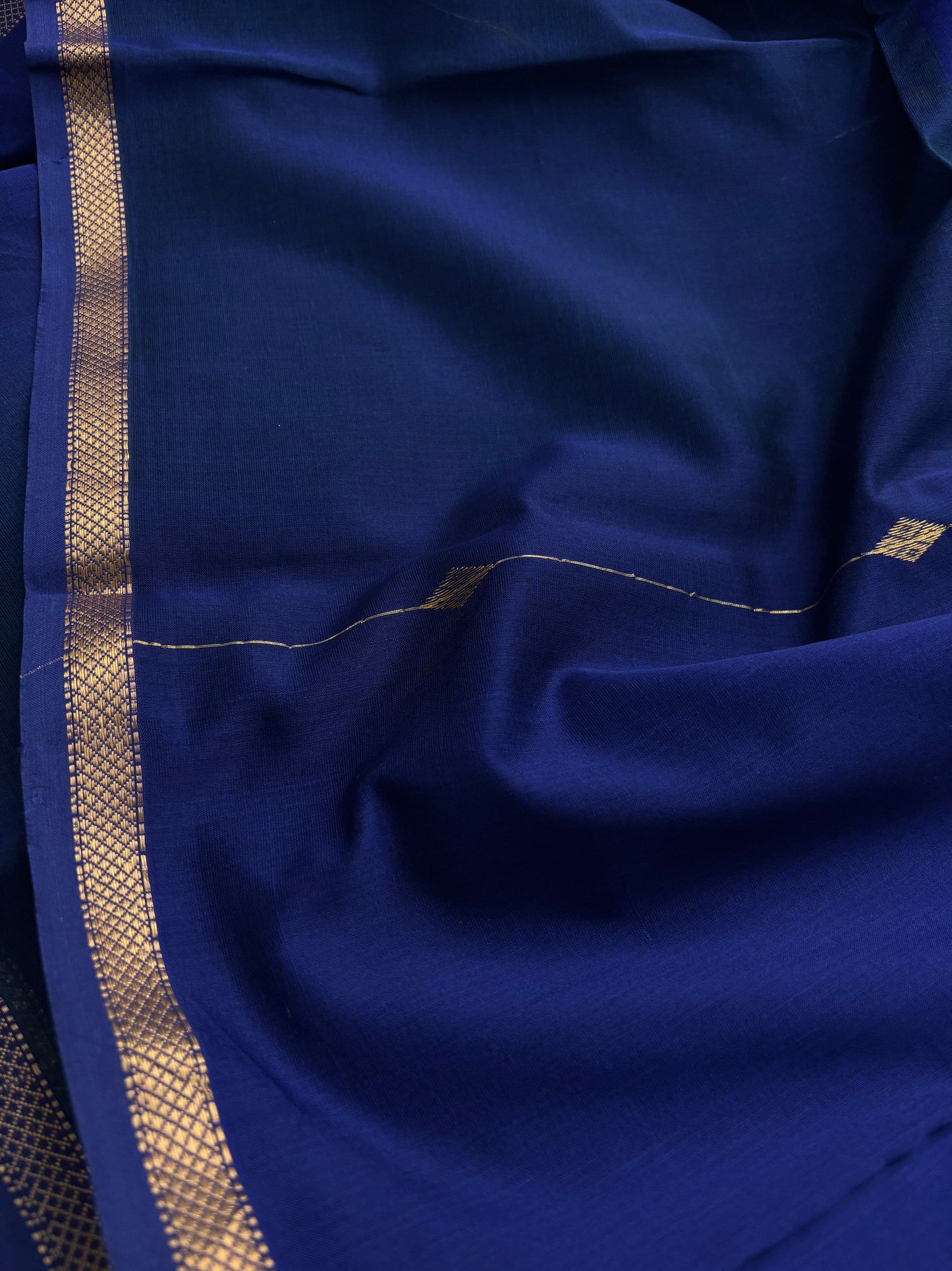 MCS102 : Solid Dark blue