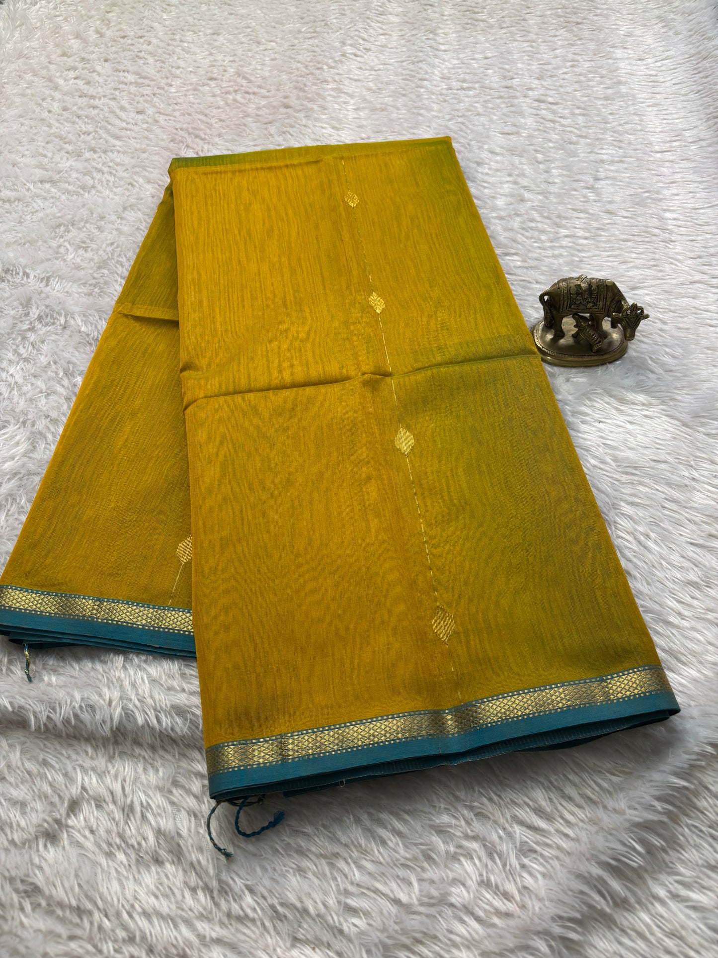 MCS102 (2D) : Olive-ananda blue