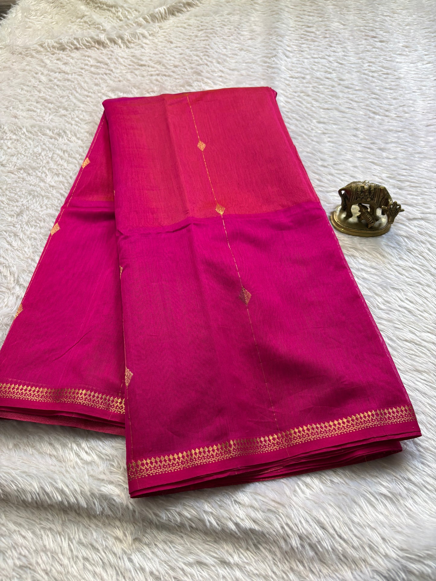 MCS102 : Solid Rani pink