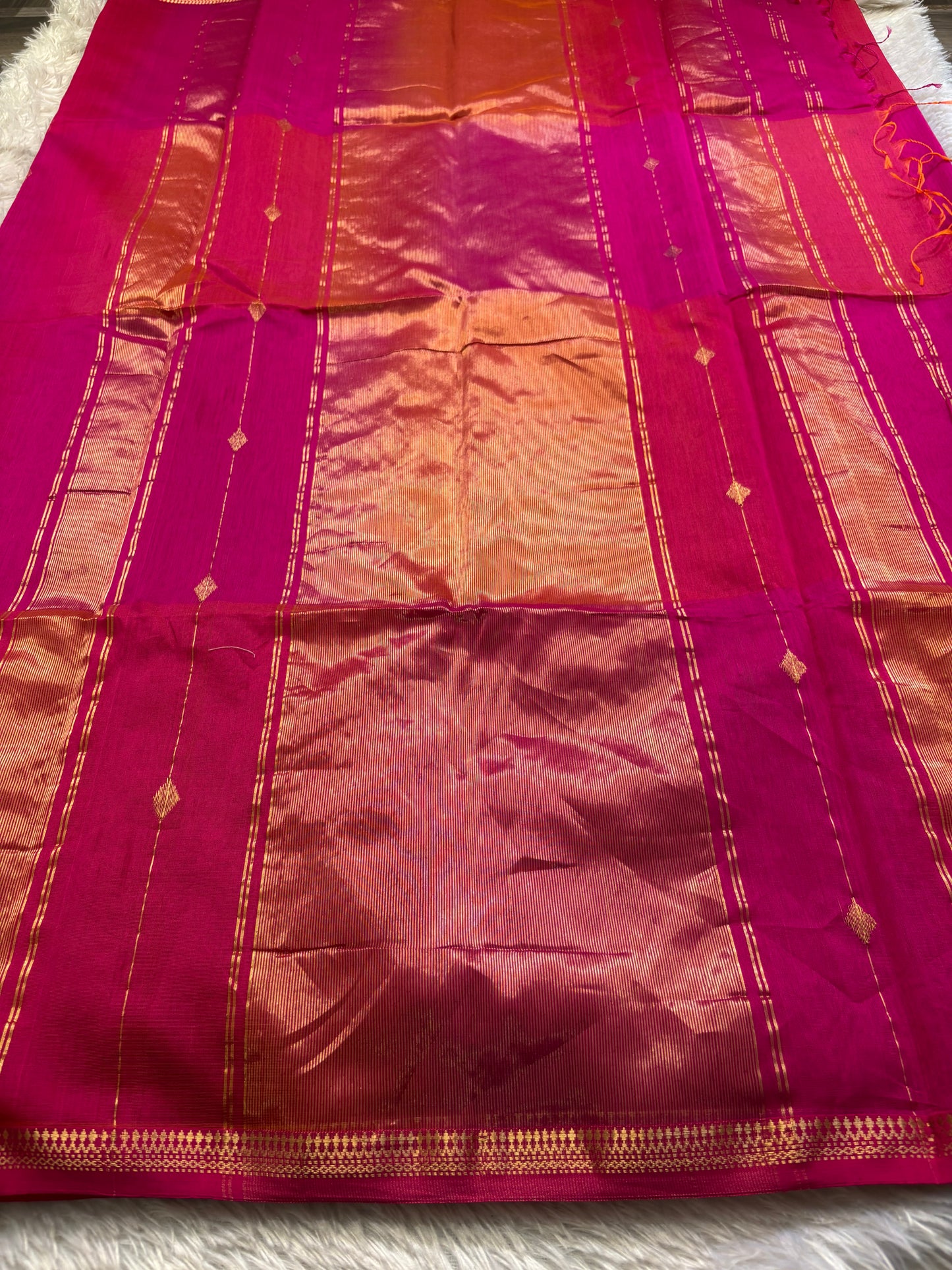 MCS102 : Solid Rani pink