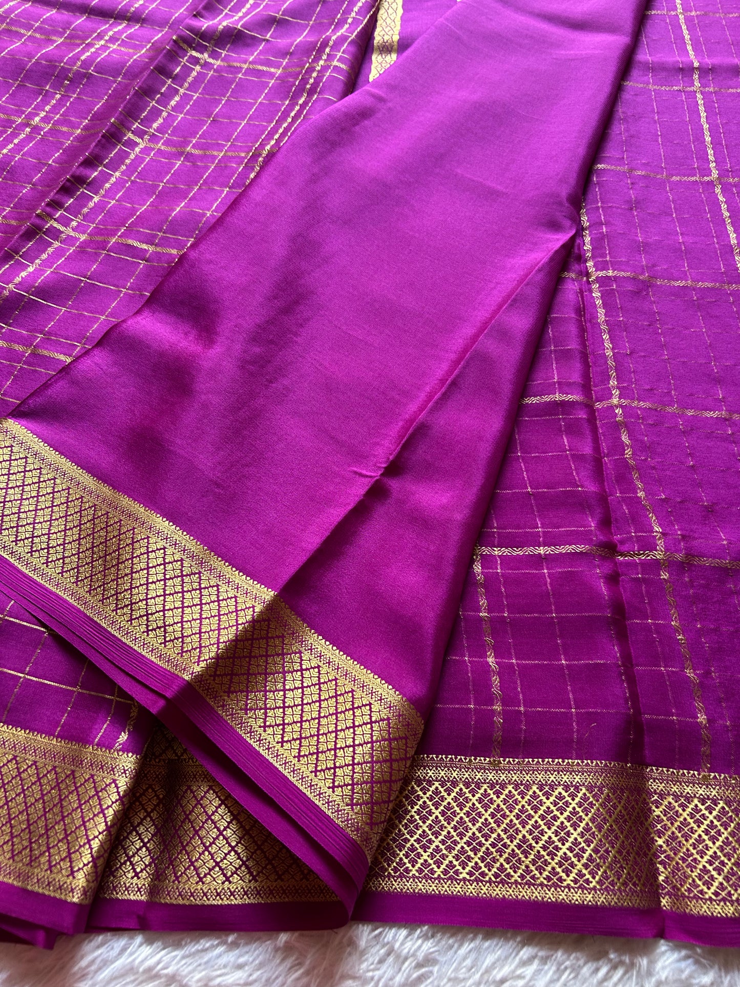Sushma : Solid Magenta