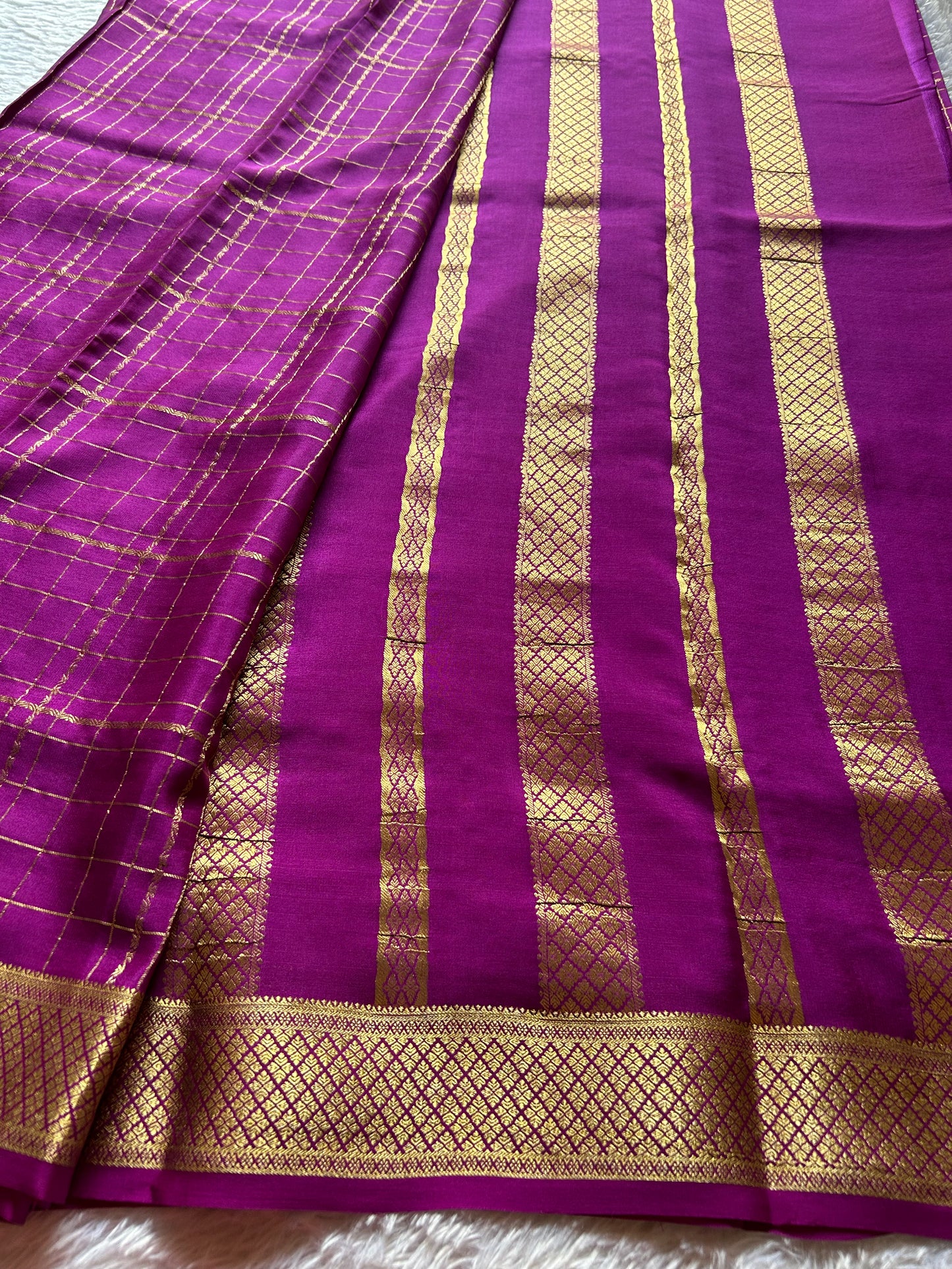 Sushma : Solid Magenta