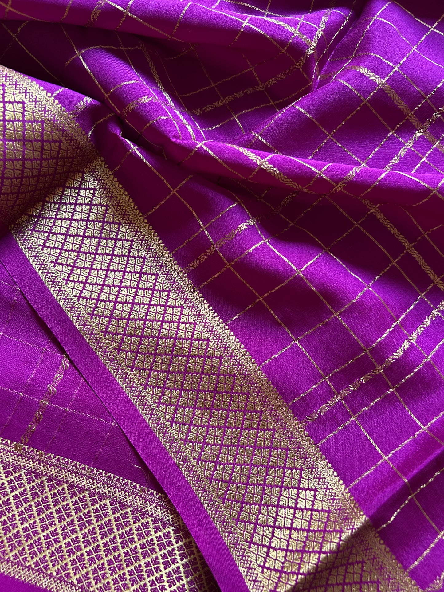 Sushma : Solid Magenta