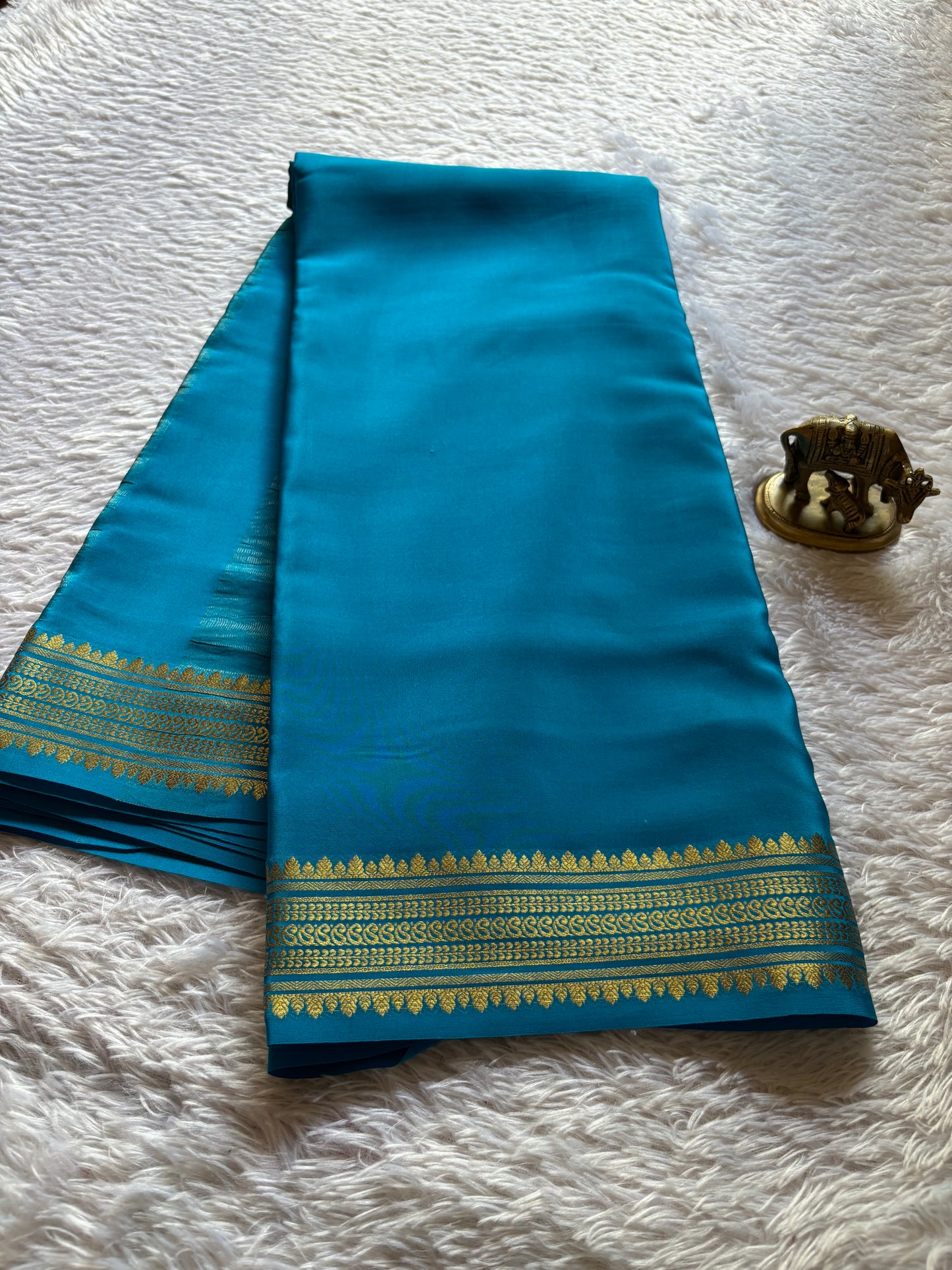 Komala : Solid Ananda blue