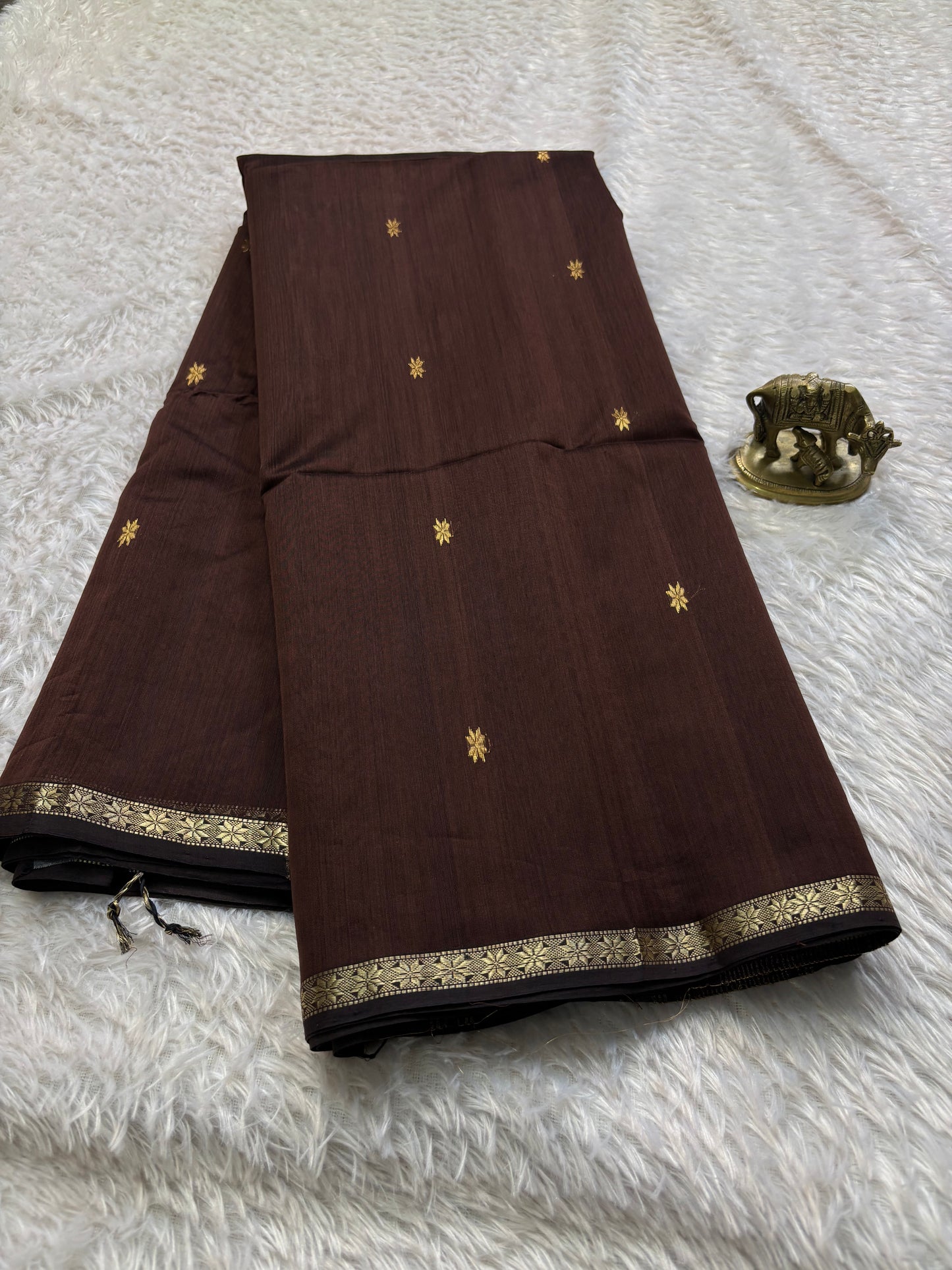 MCS103 : Solid Brown