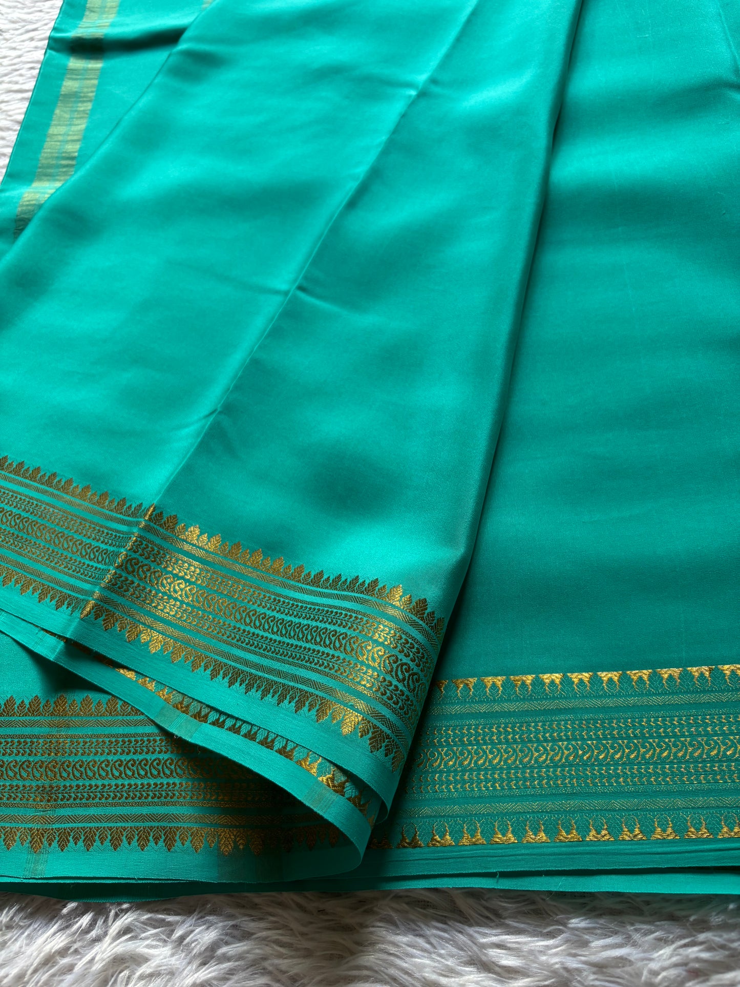 Komala : Solid Turquoise