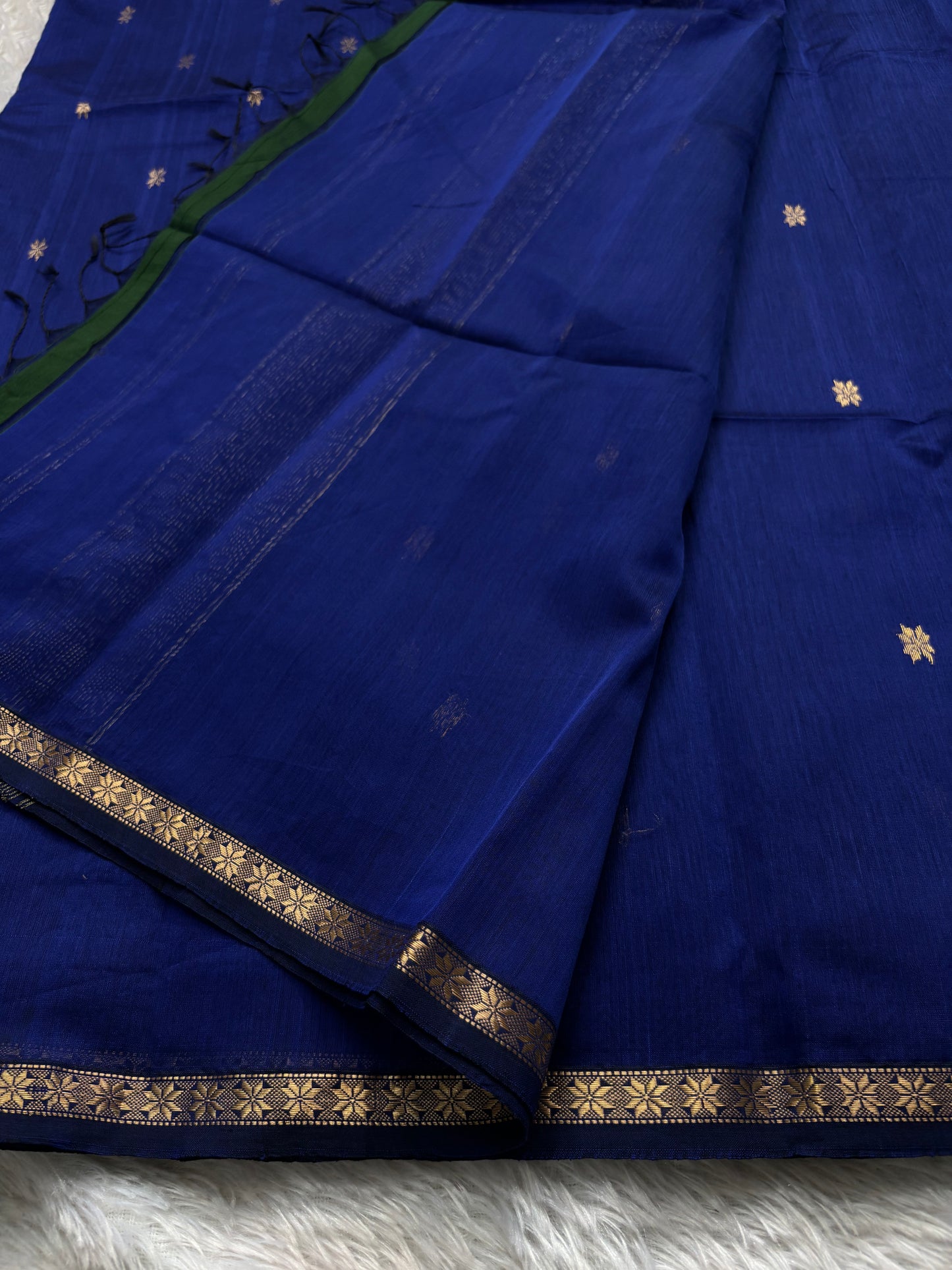 MCS103 : Solid Dark blue