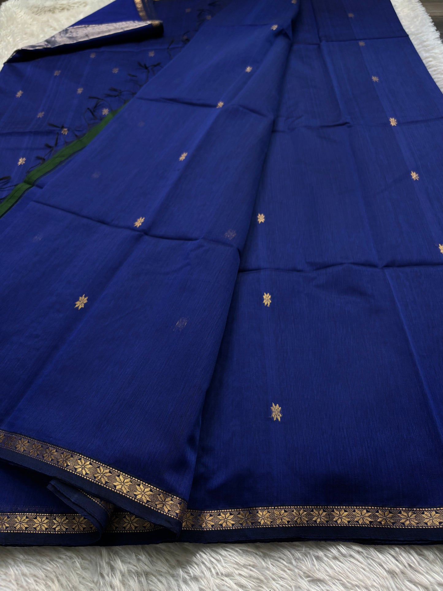 MCS103 : Solid Dark blue