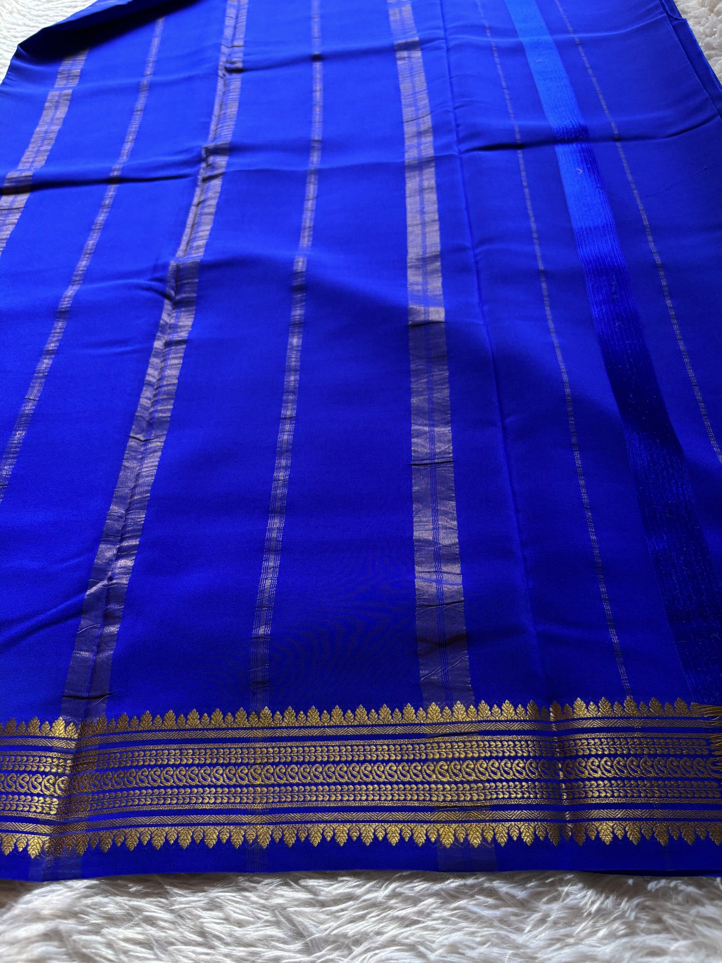 Komala : Solid Royal blue