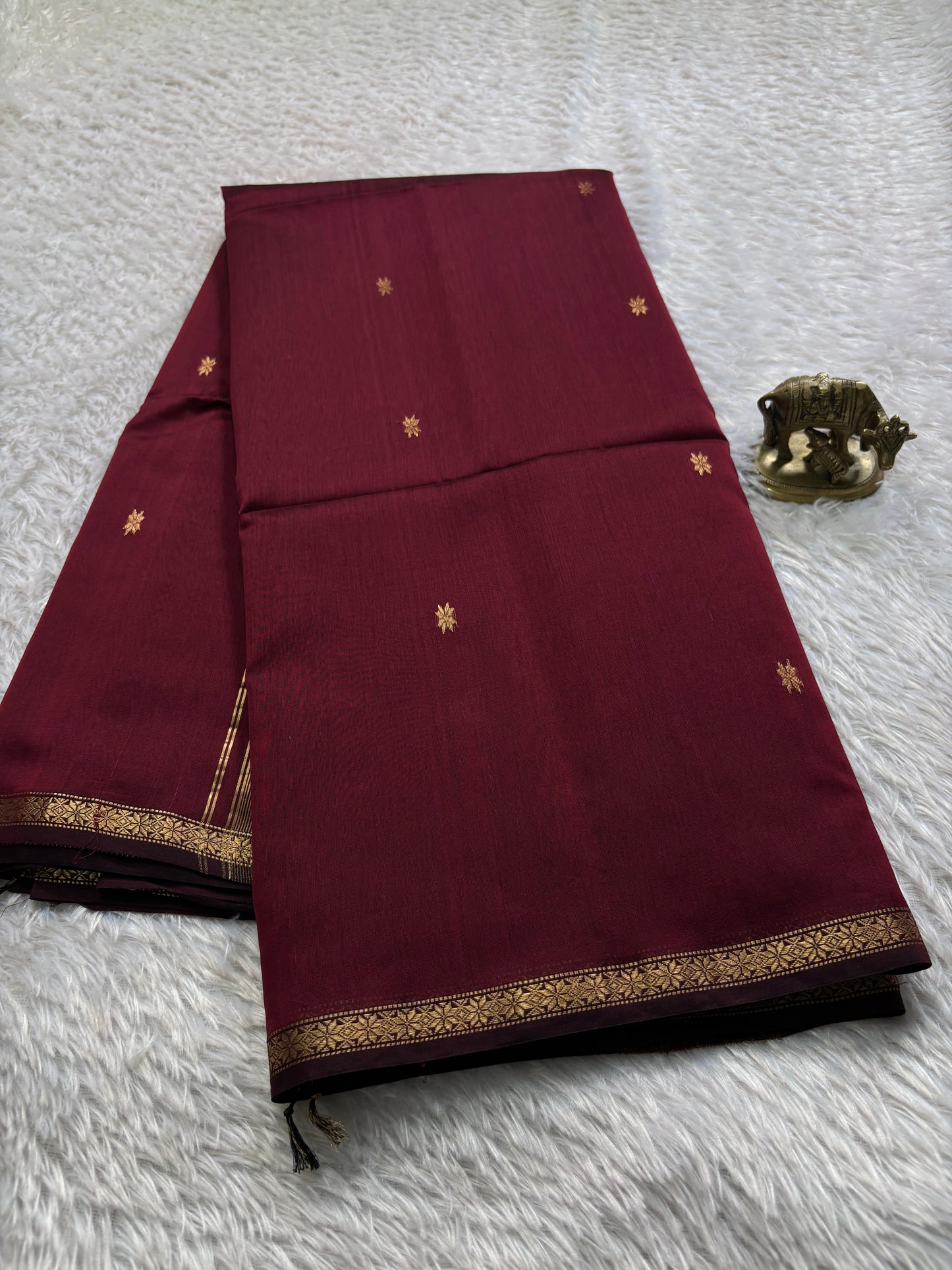 MCS103 : Solid Maroon