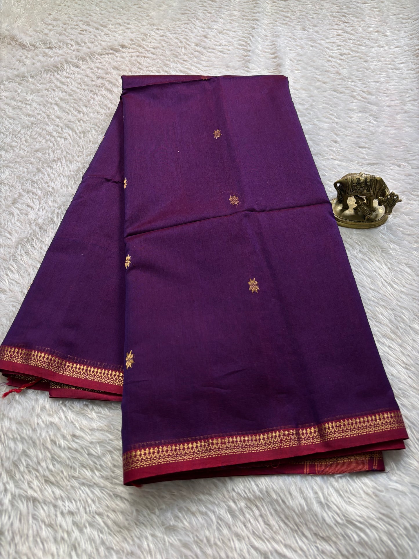 MCS103 (2D) : Purple-maroon