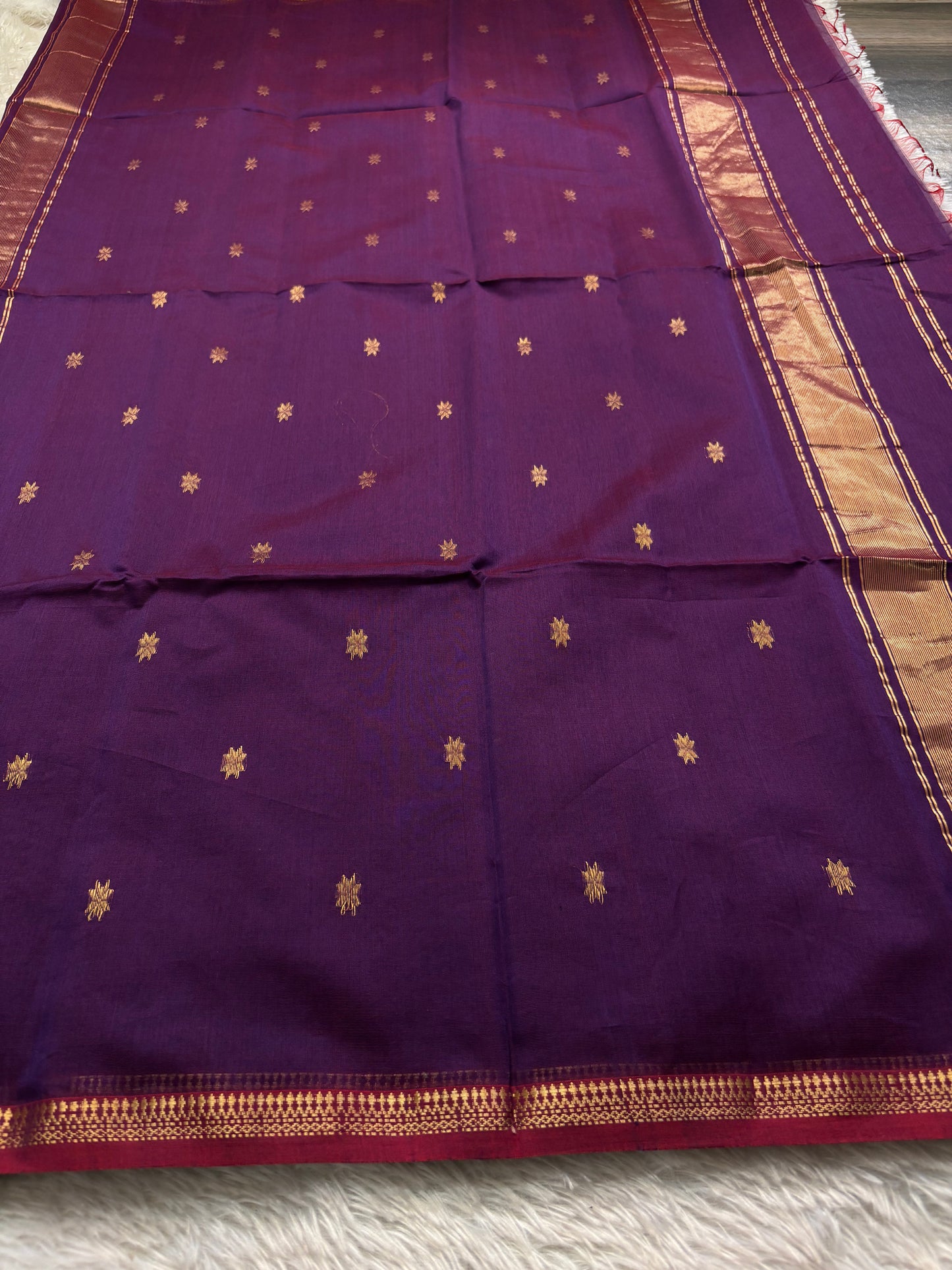 MCS103 (2D) : Purple-maroon