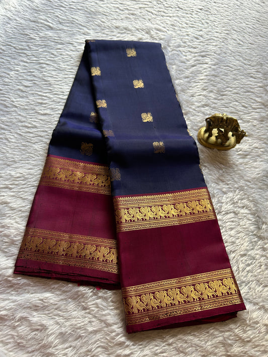 Lakshmi (2D) : Dark blue-maroon